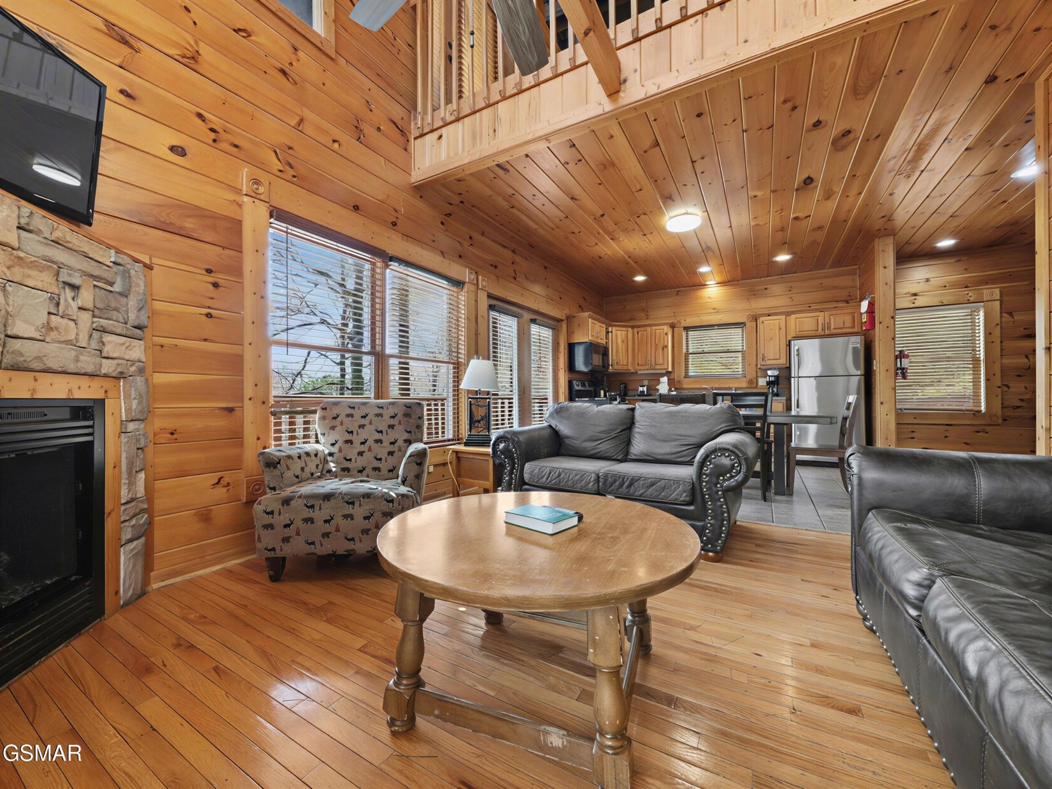 727 Mountain Stream Way Property Photo 9