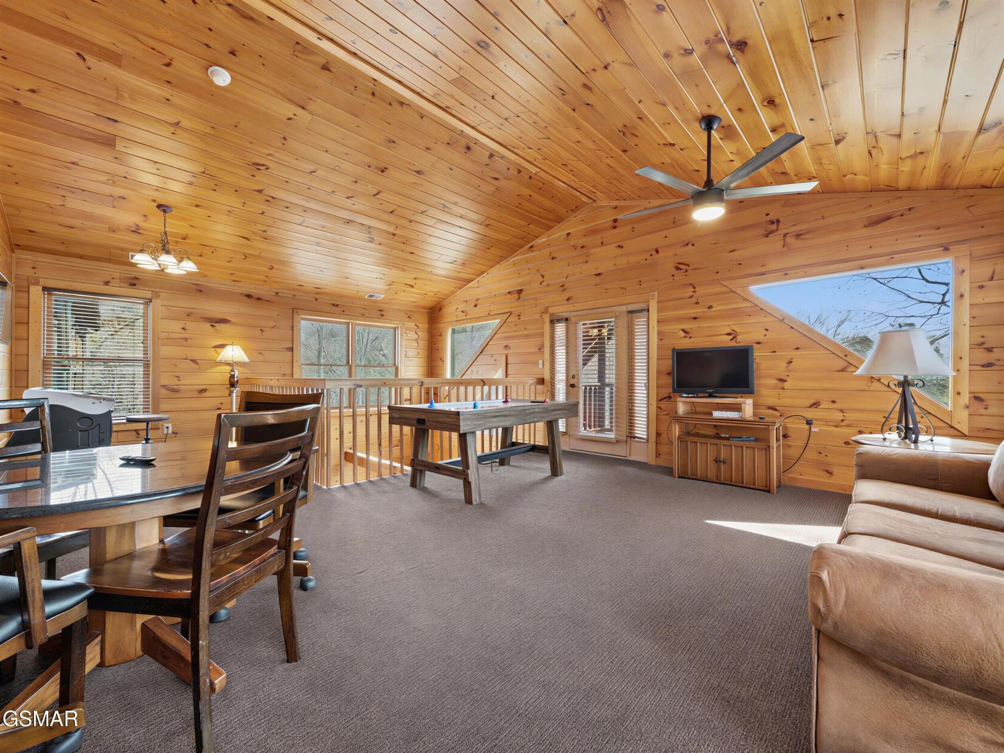 727 Mountain Stream Way Property Photo 28