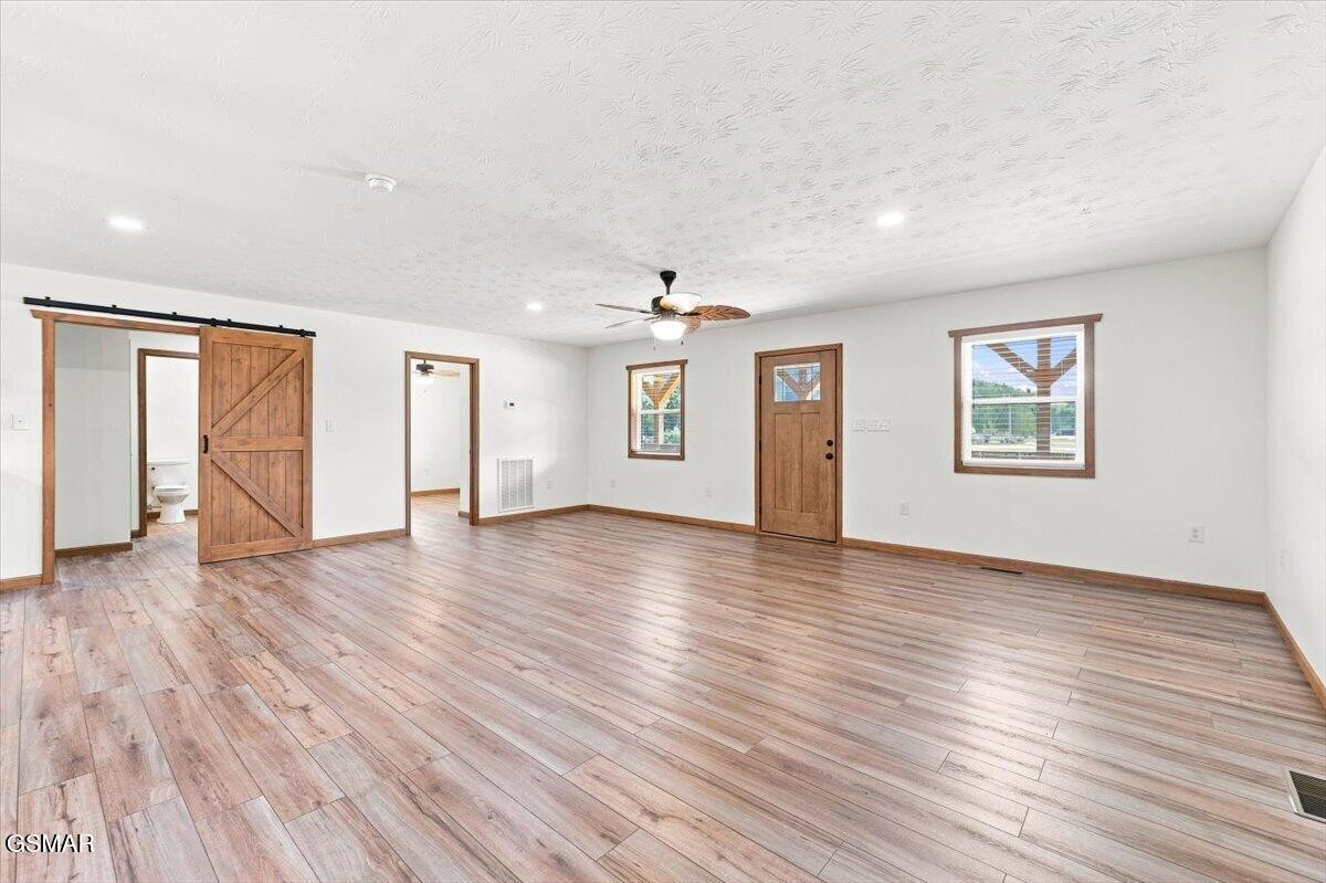 901 Nibor Way Property Photo 15