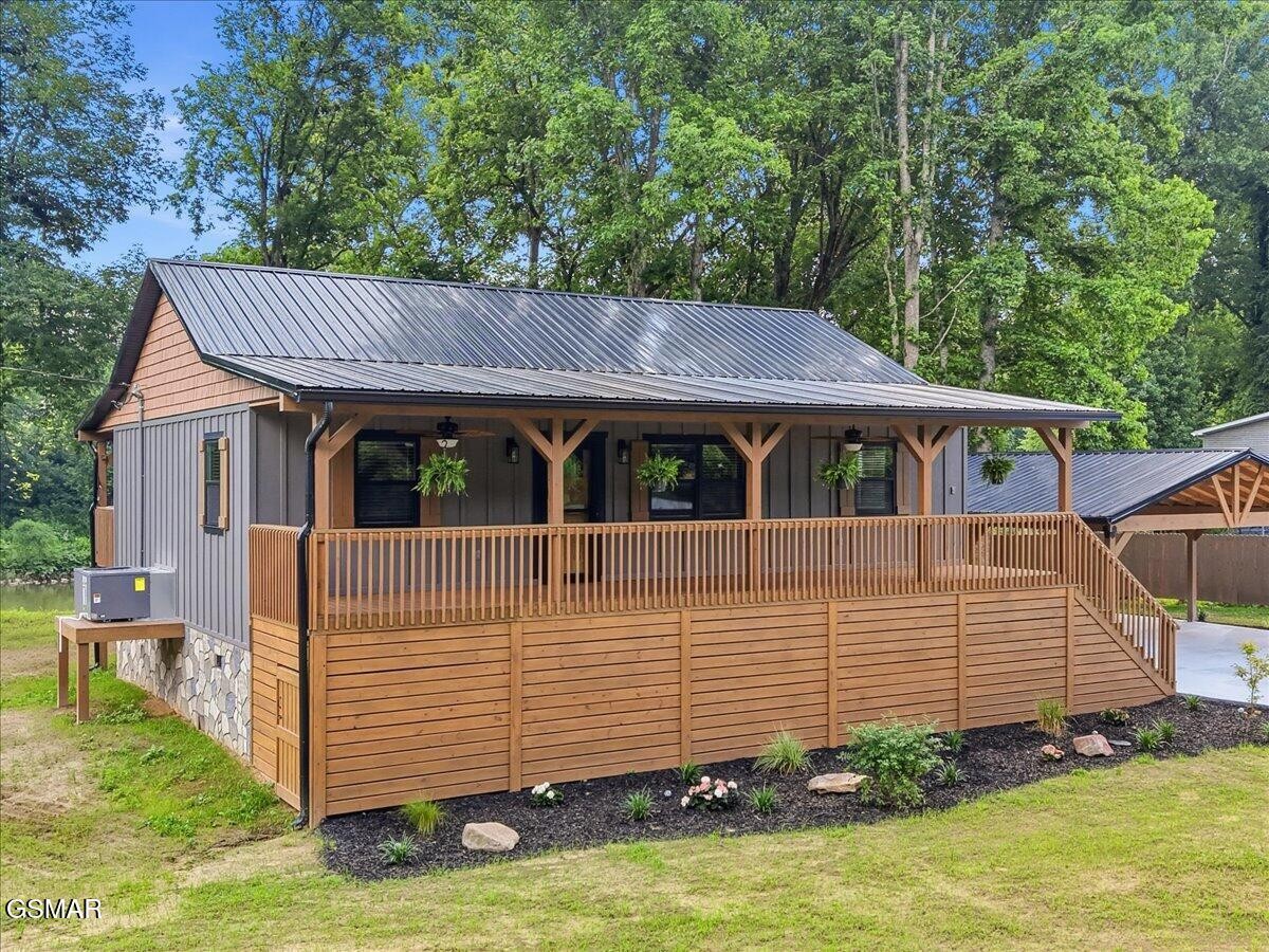 1485 River Chase Way Property Photo 3