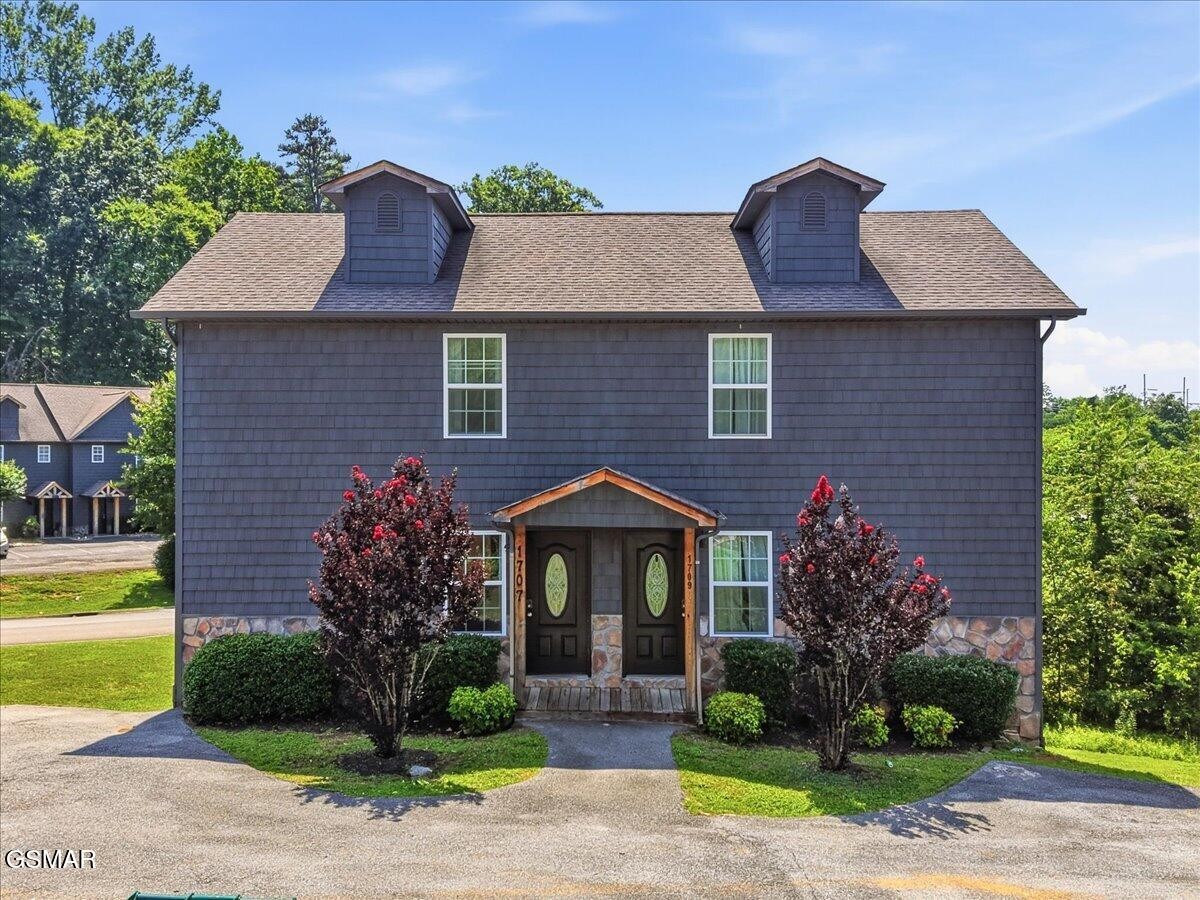 1707 Willow Trace Court