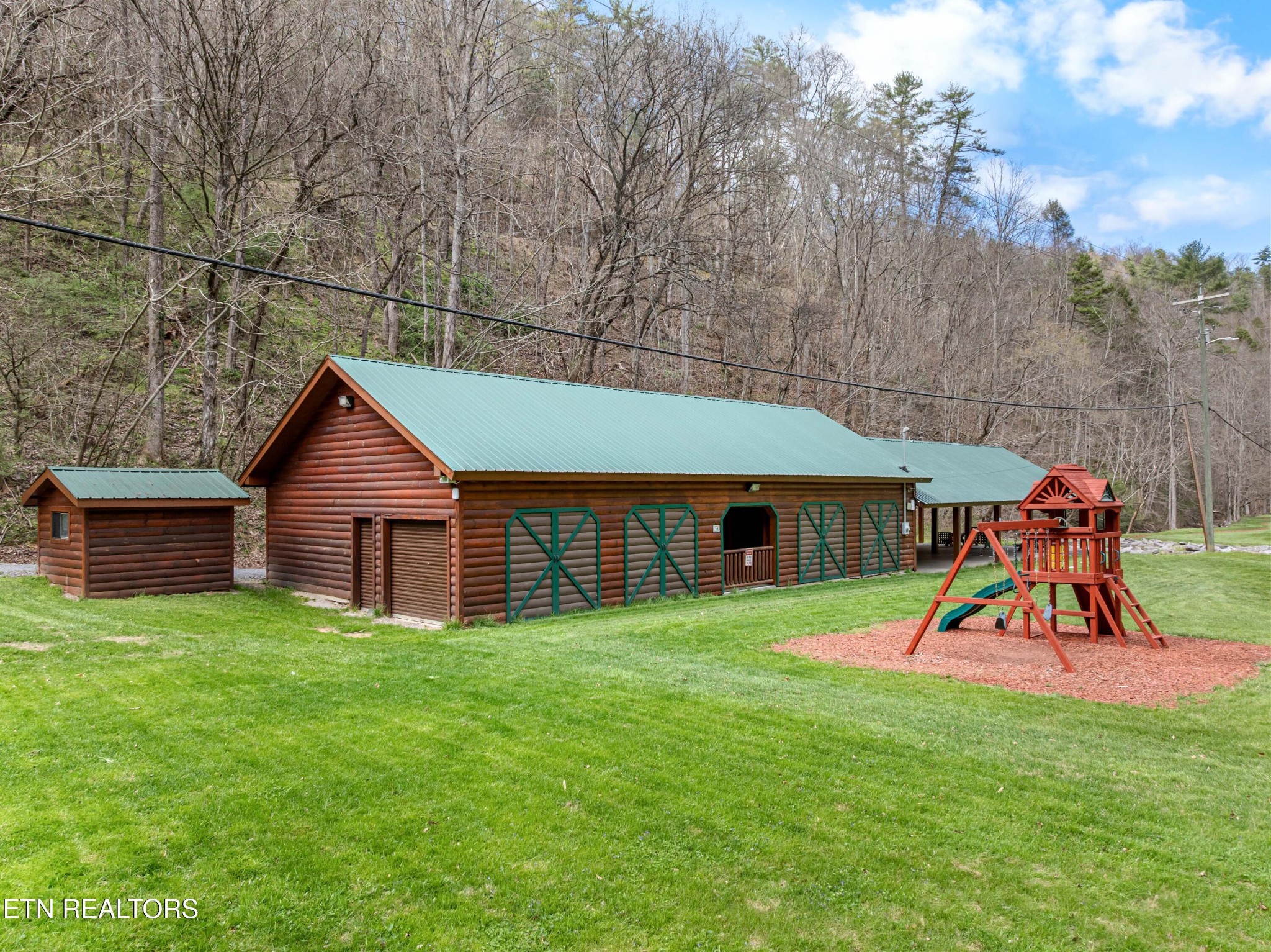 24 Sugar Maple Loop Rd Property Photo 10