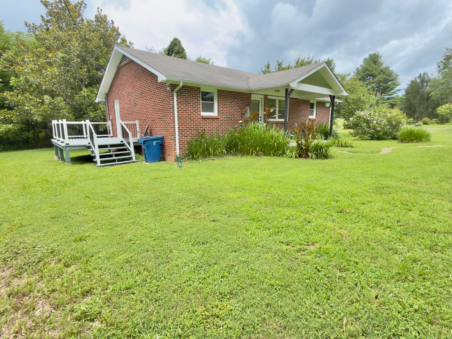 804 Todd Rd Property Photo 1