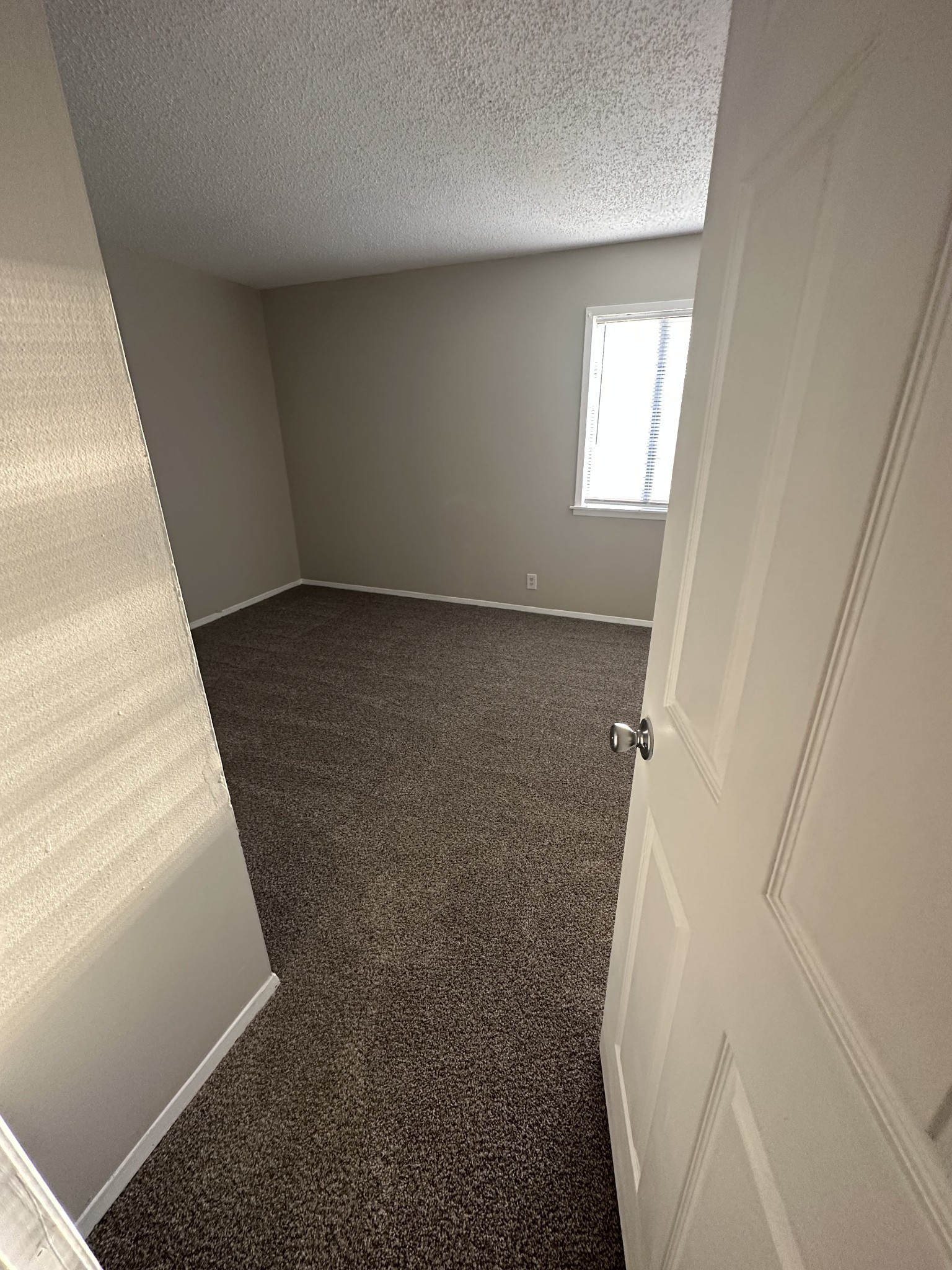 1057 Harold Dr Property Photo 10