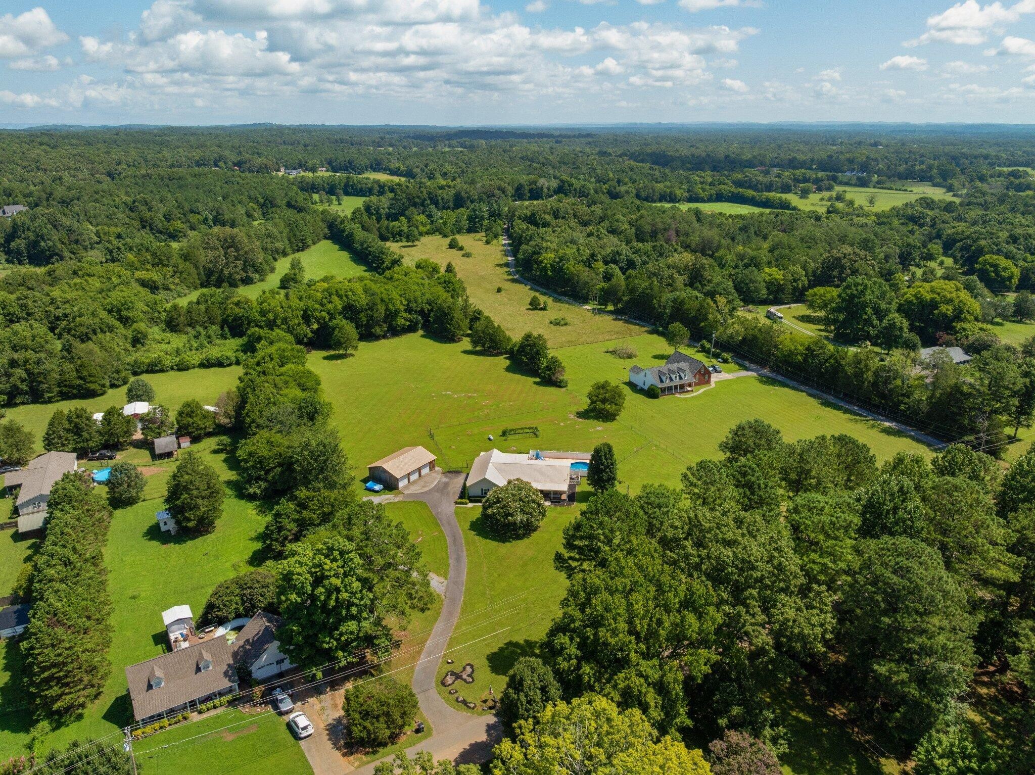558 Bonds Road Property Photo 5