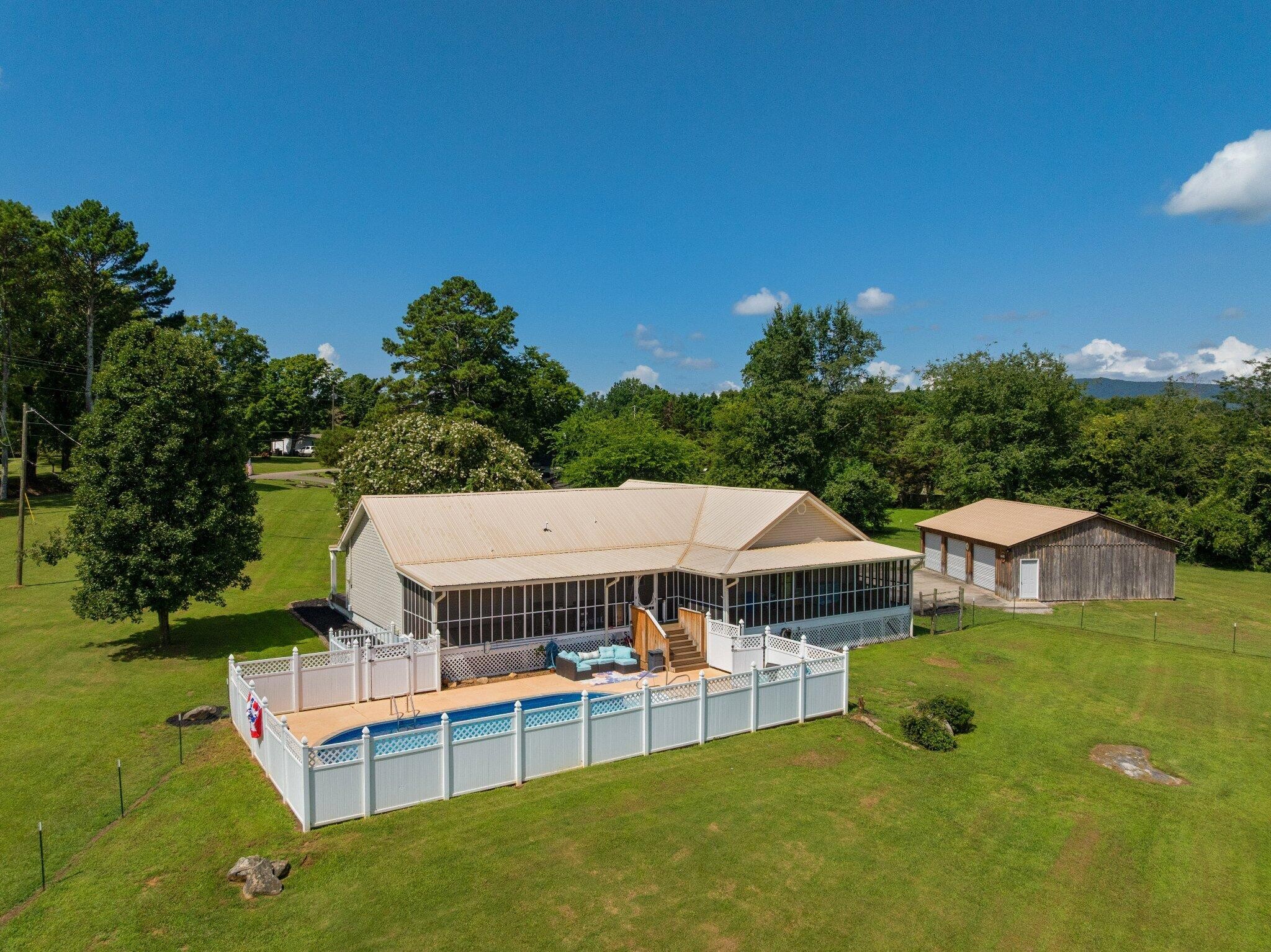 558 Bonds Road Property Photo 8