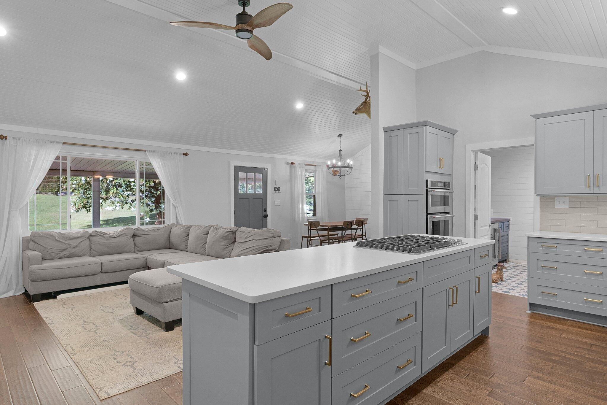 558 Bonds Road Property Photo 23