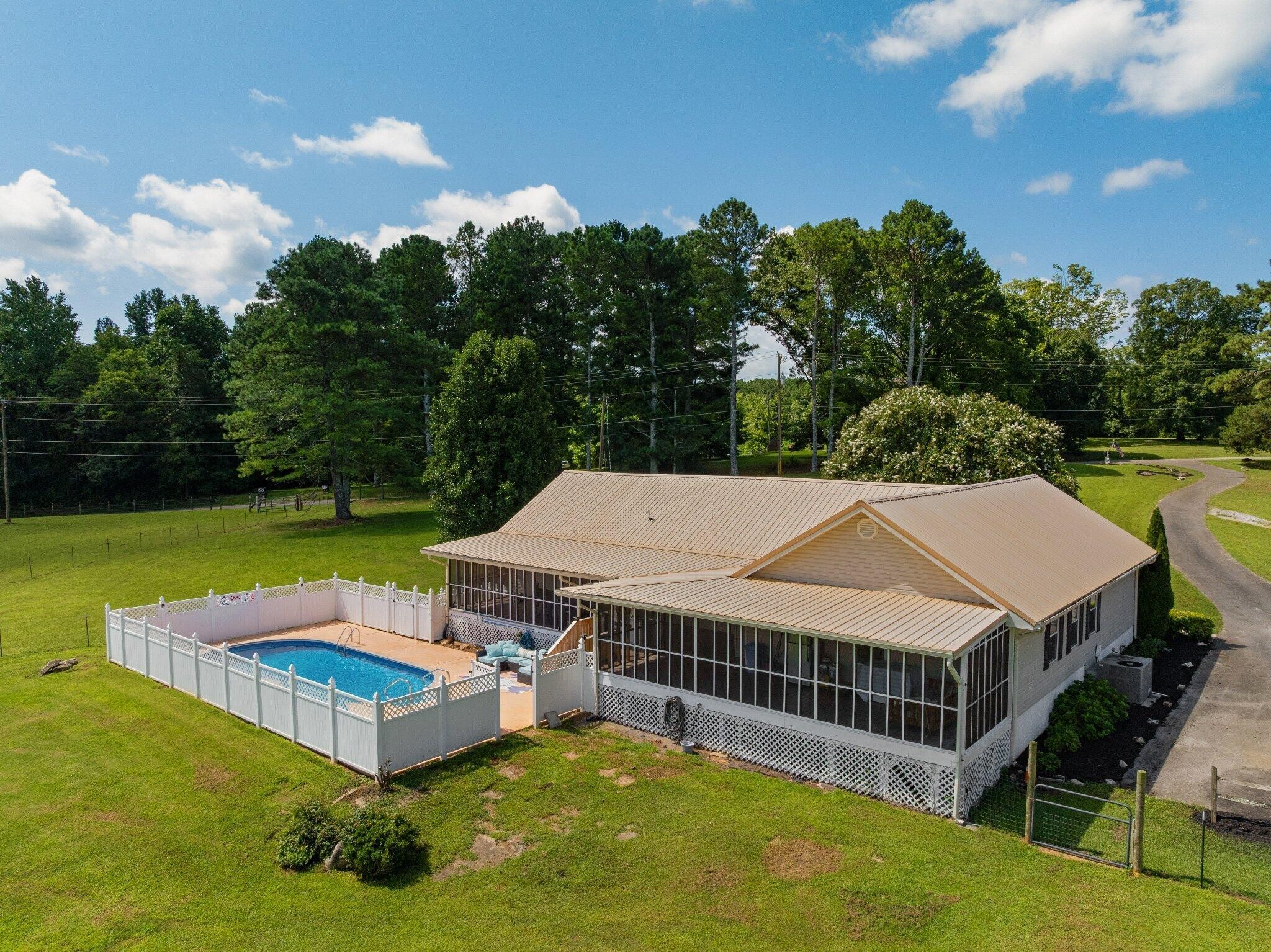 558 Bonds Road Property Photo 58