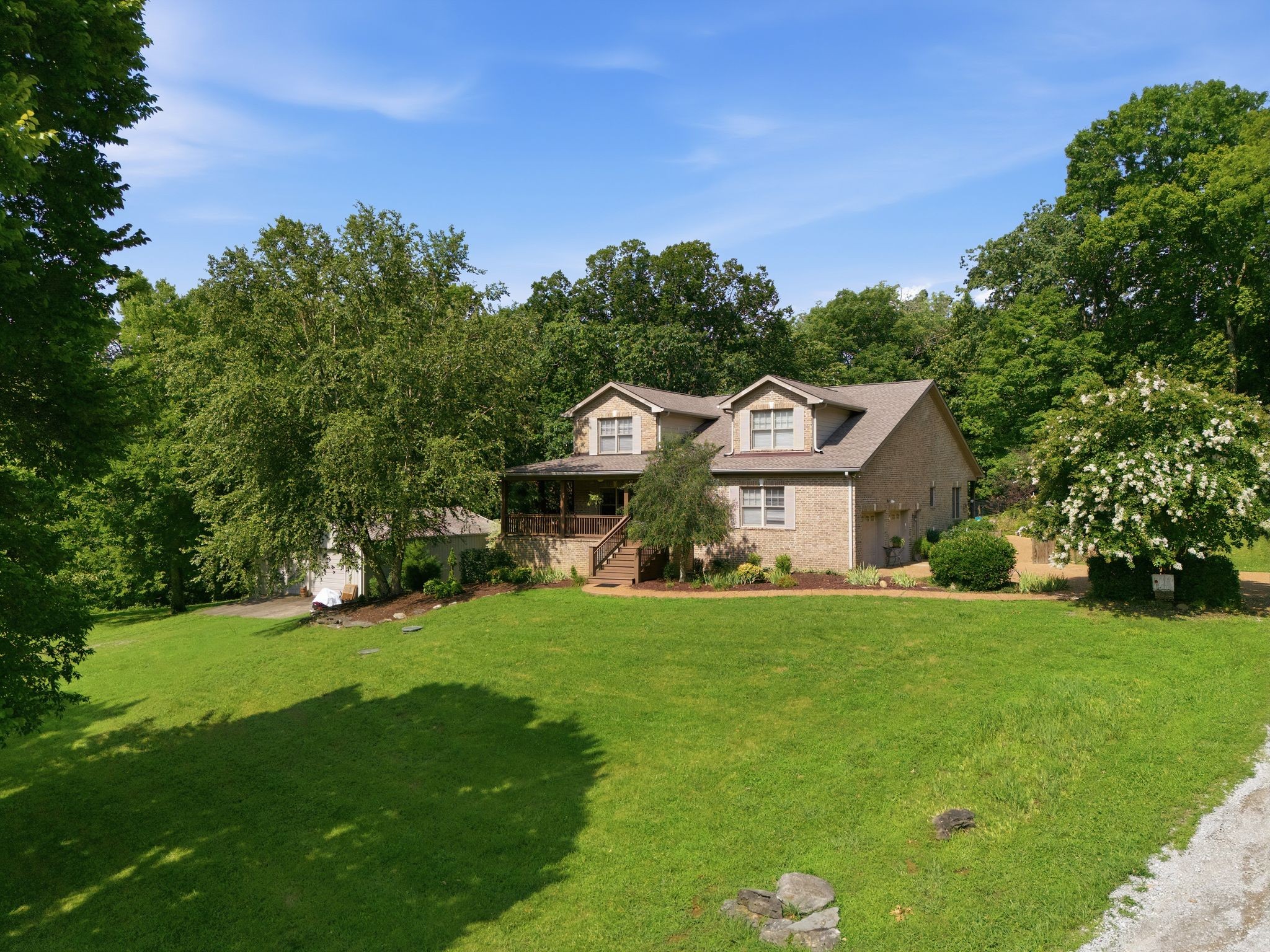 1747 Molly Hollow Rd Property Photo 1