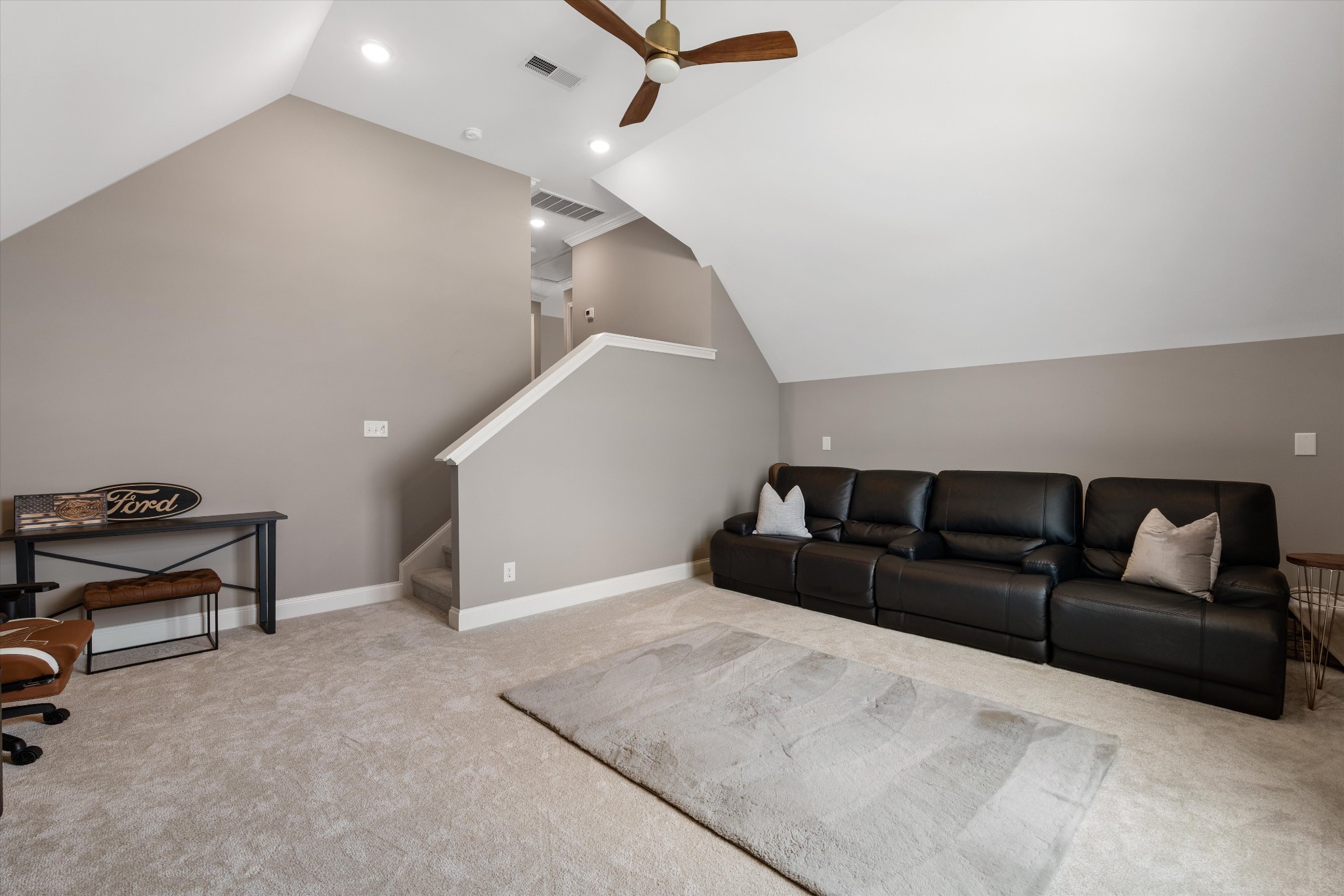 1121 Joe Martin Ln Property Photo 34