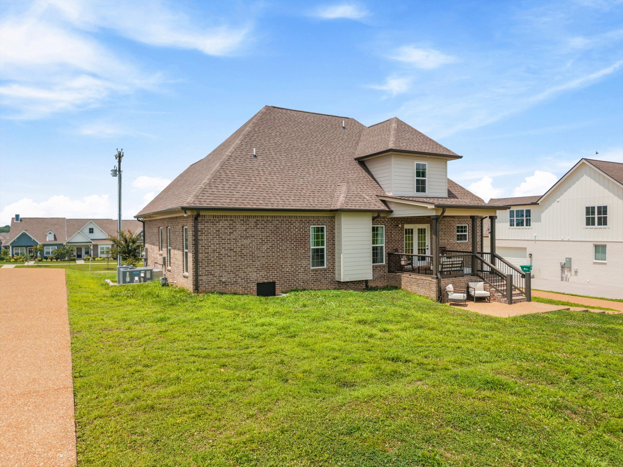 1121 Joe Martin Ln Property Photo 42