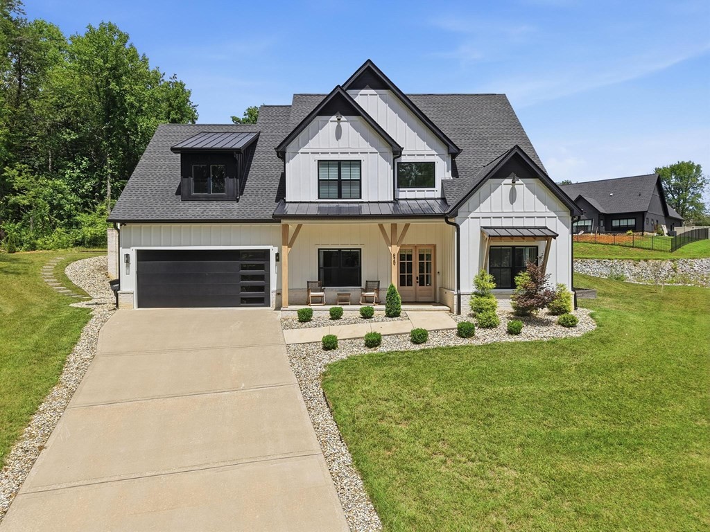629 Longstreet Dr