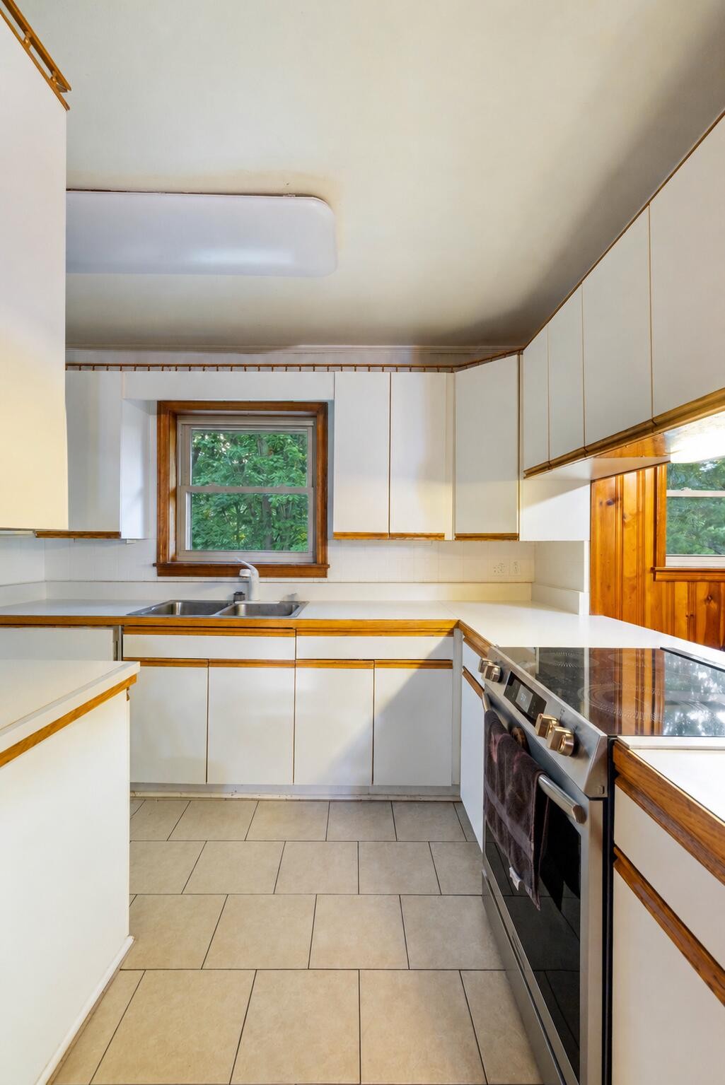 310 Curtis Road Property Photo 5