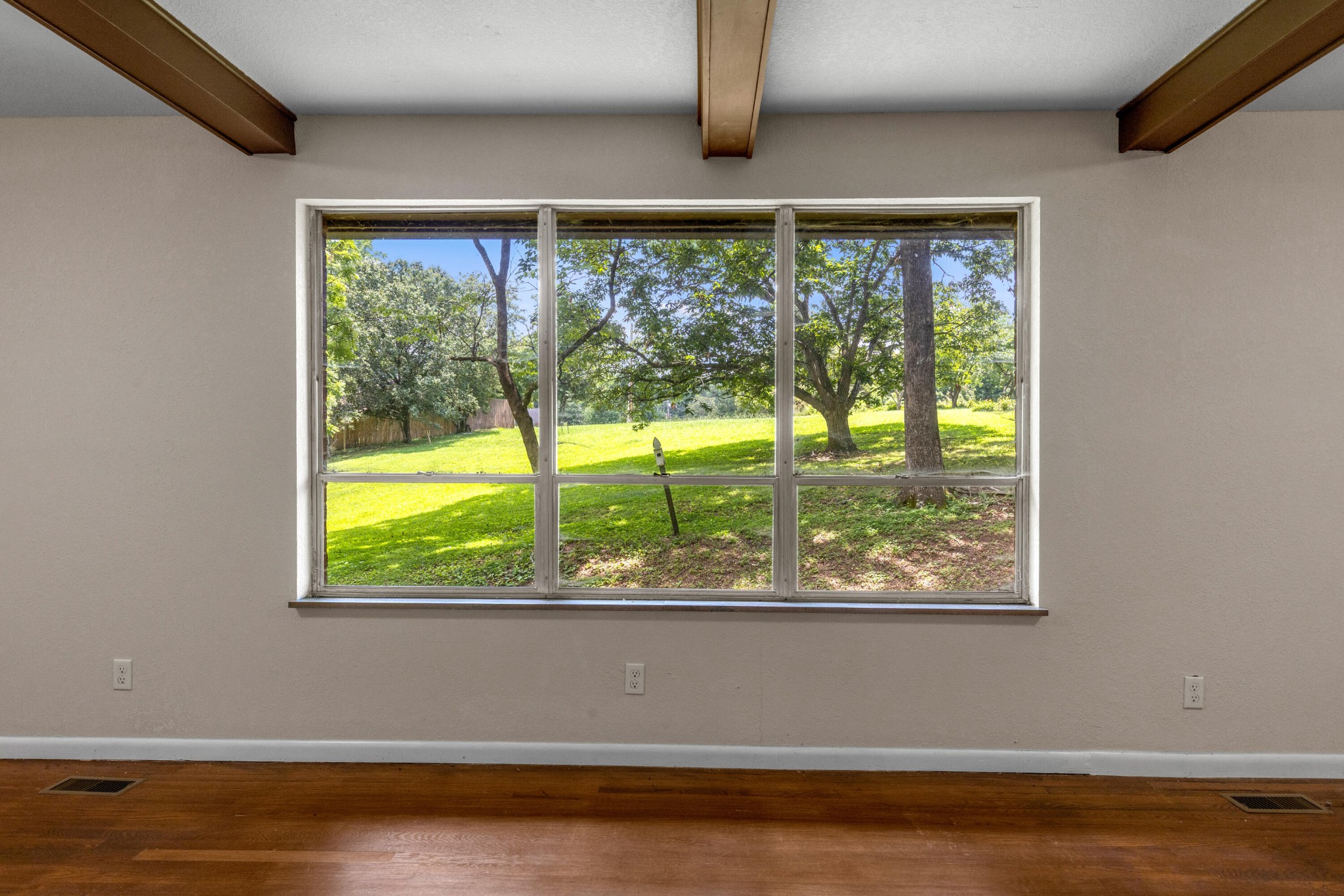 1534 Mcilvaine Drive Property Photo 8