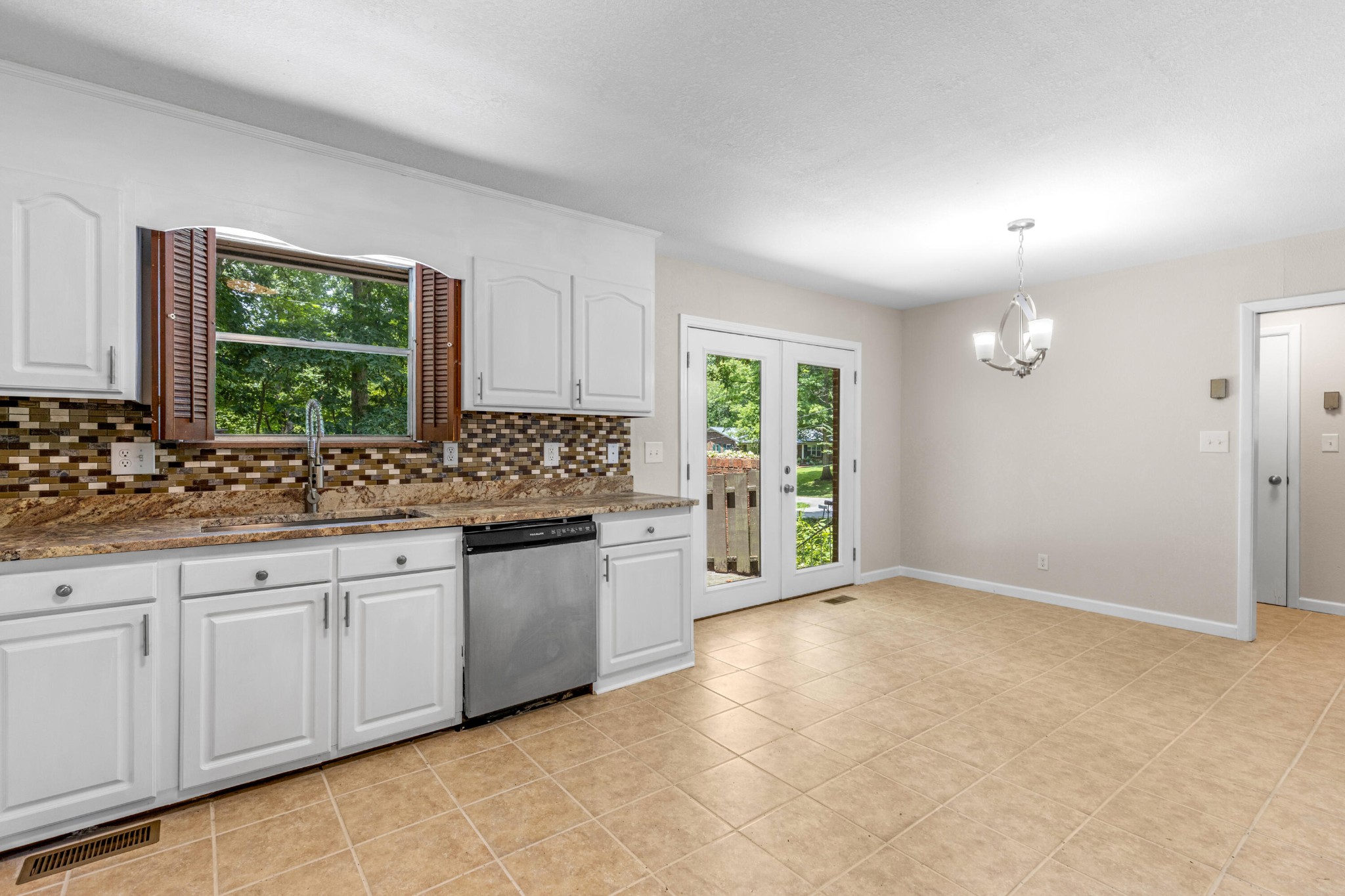 1534 Mcilvaine Drive Property Photo 15