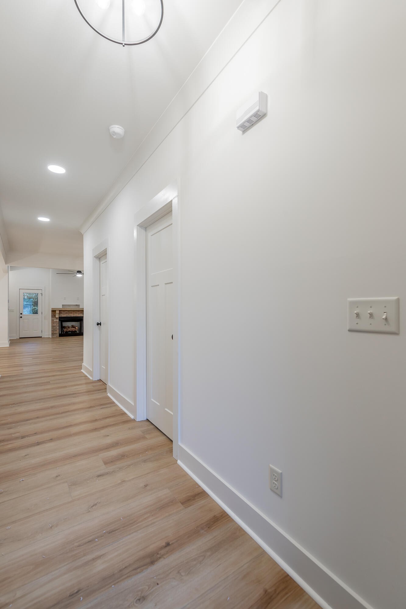 477 Willow Grove Court Property Photo 4