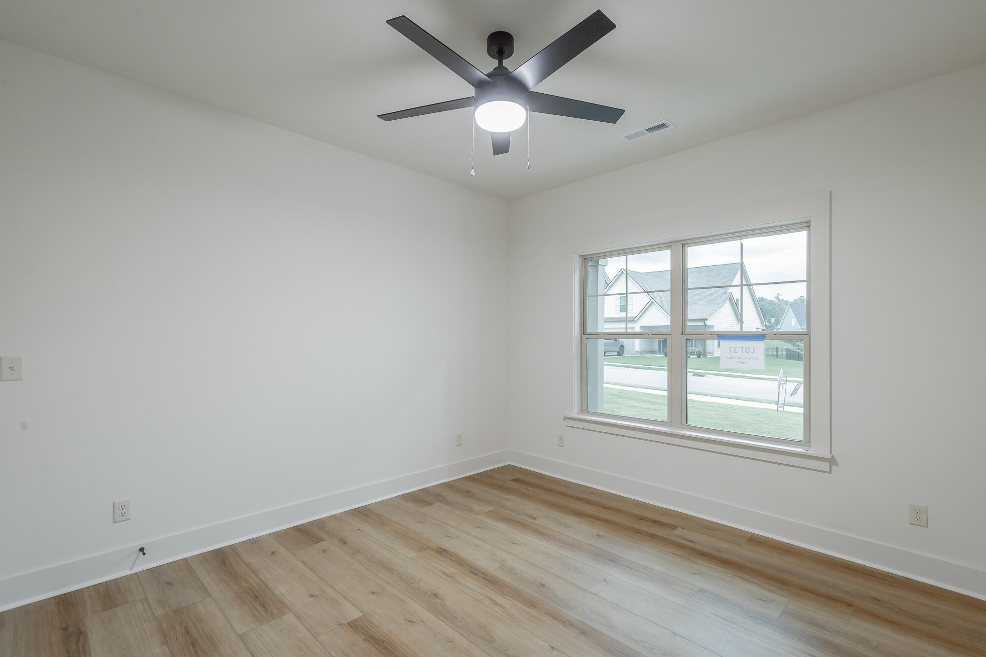477 Willow Grove Court Property Photo 7