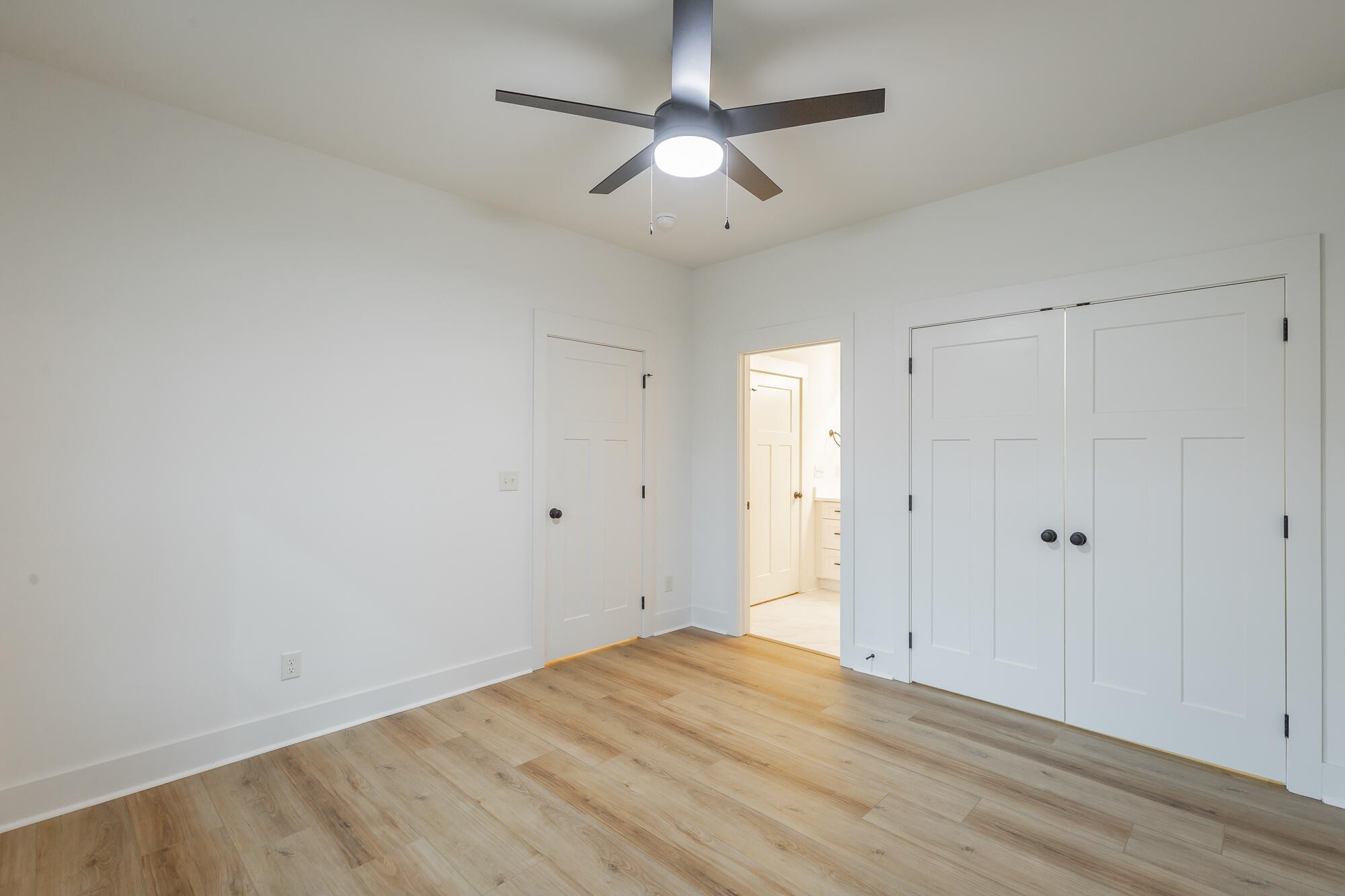 477 Willow Grove Court Property Photo 8