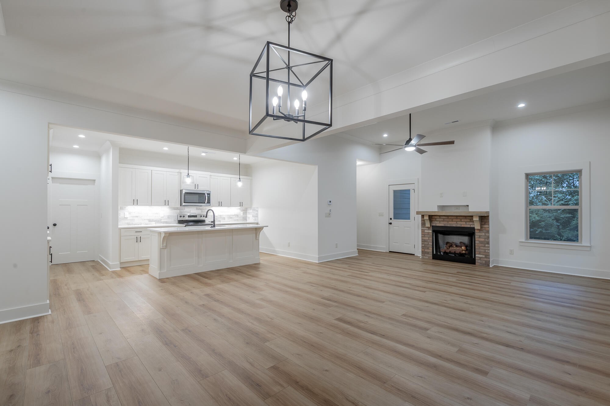 477 Willow Grove Court Property Photo 12