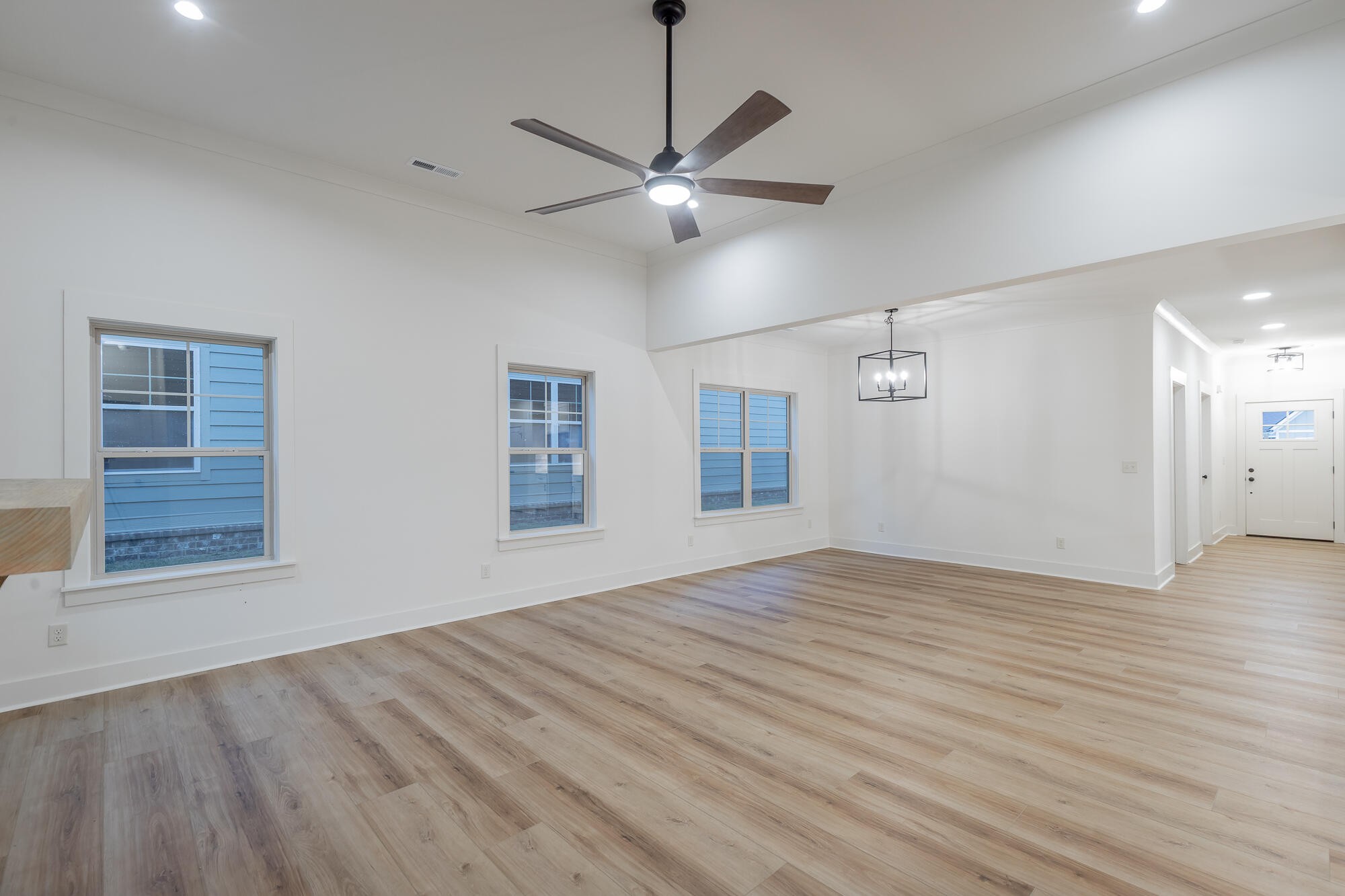 477 Willow Grove Court Property Photo 17