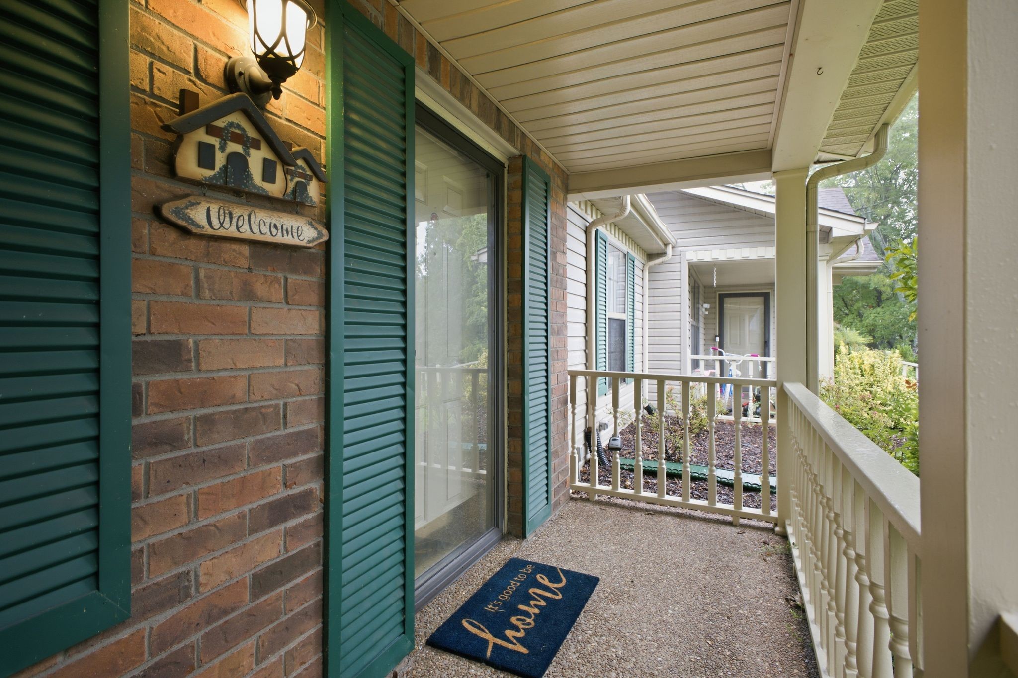525 Upsall Dr Property Photo 4