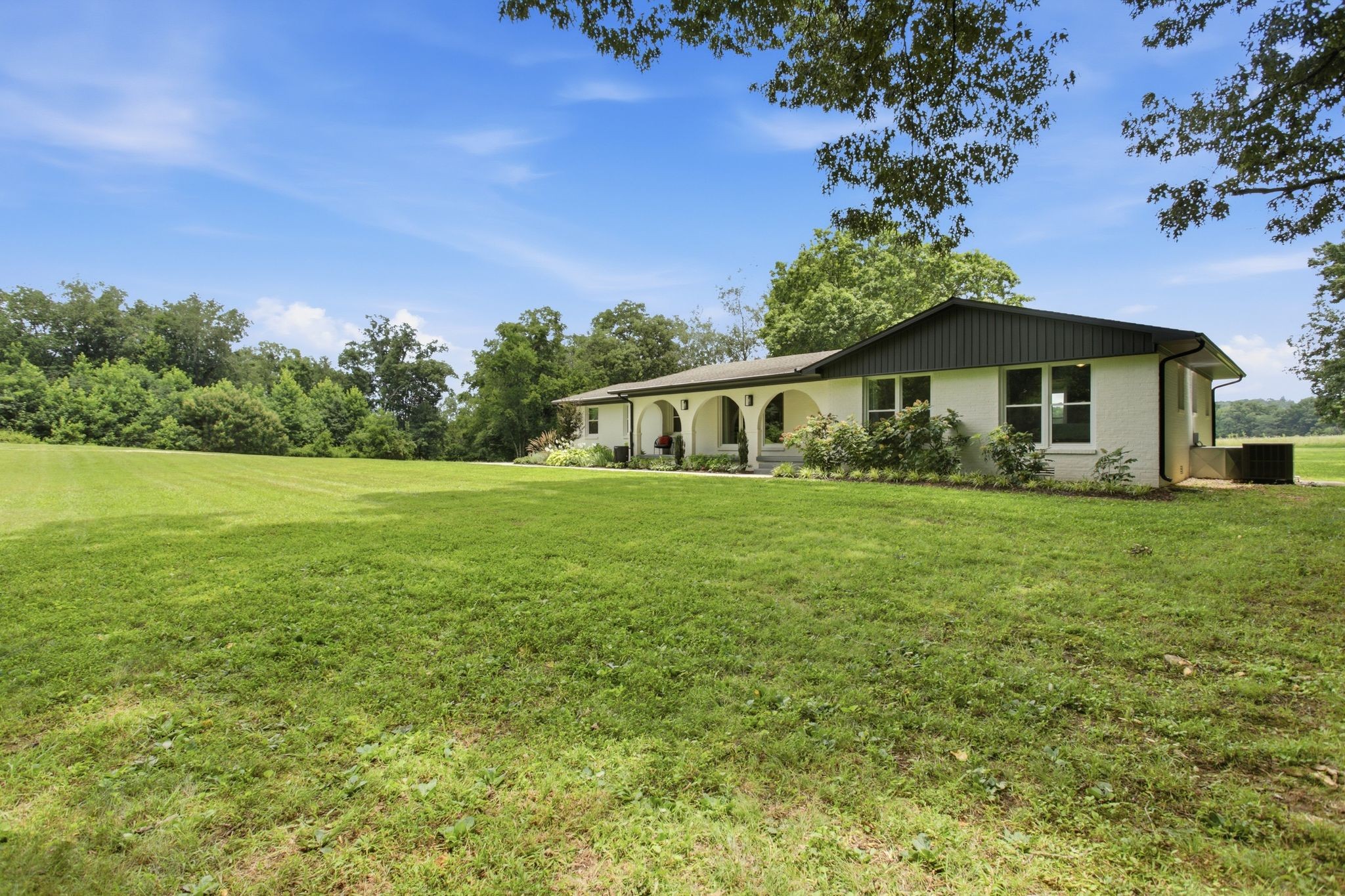 1878 Trace Creek Rd Property Photo 1