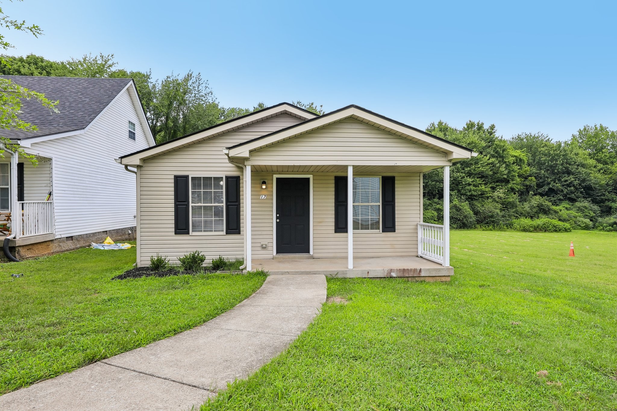 2607 Landrum Ct Property Photo 2