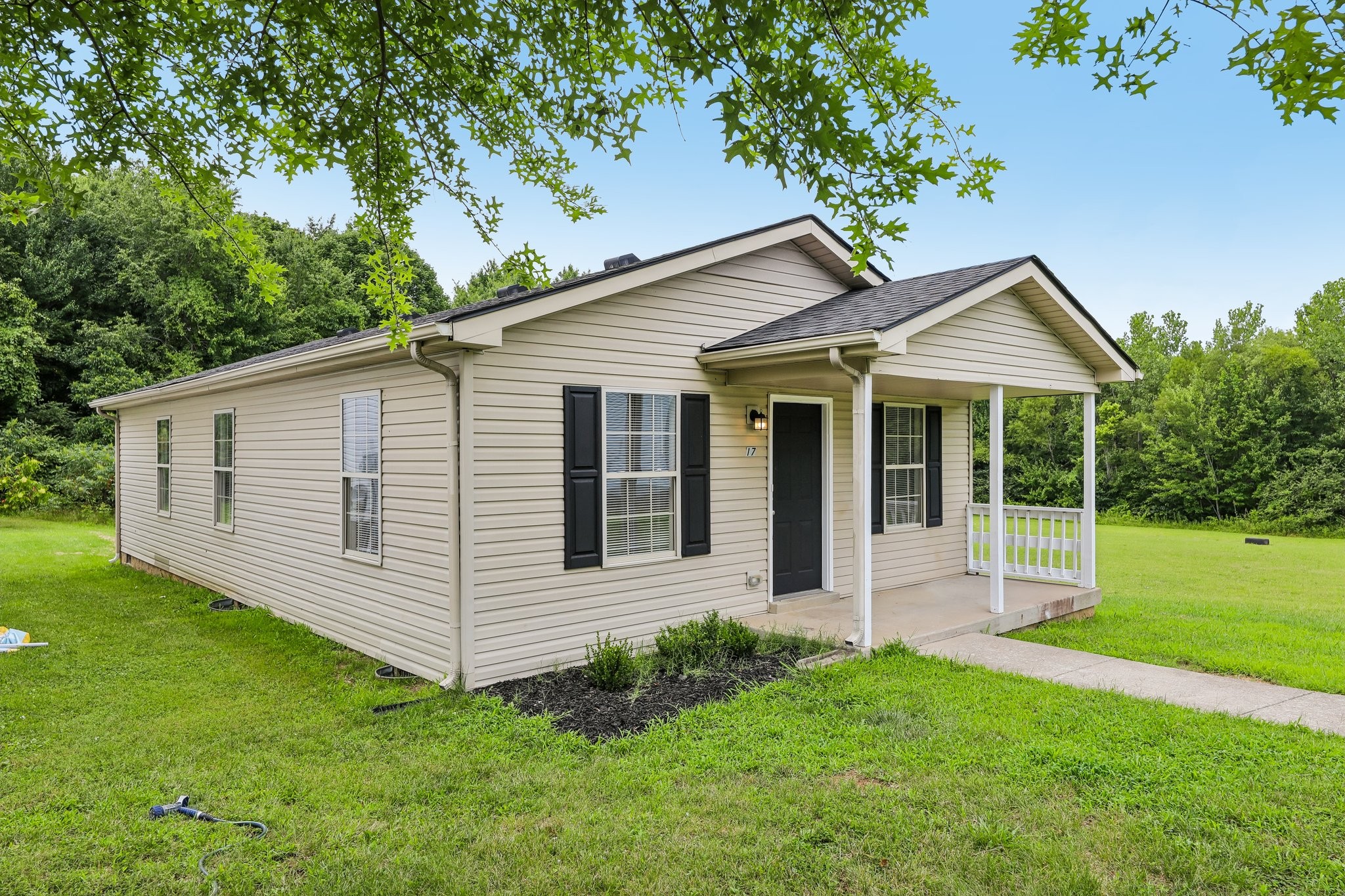 2607 Landrum Ct Property Photo 4