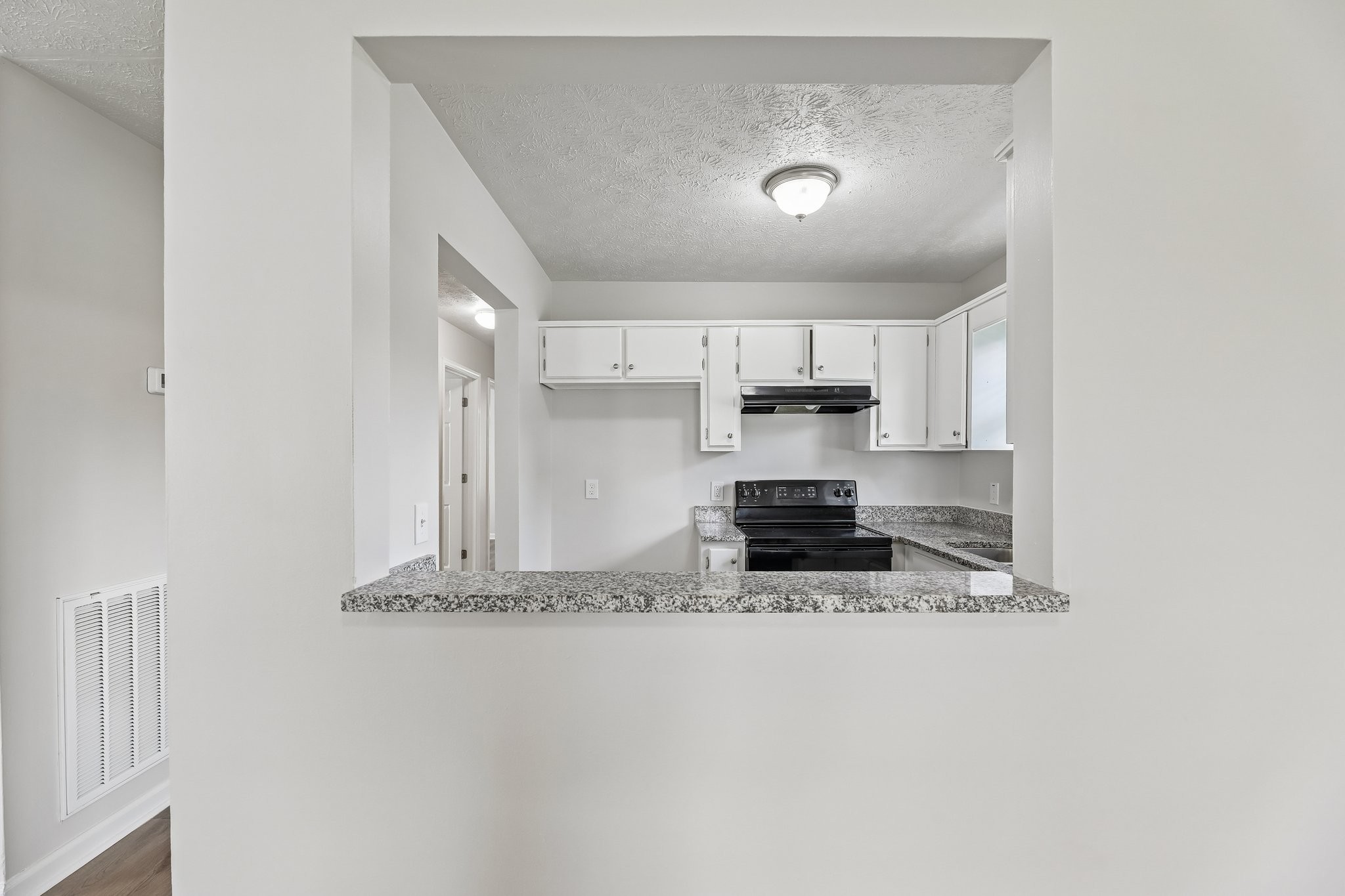 2607 Landrum Ct Property Photo 14