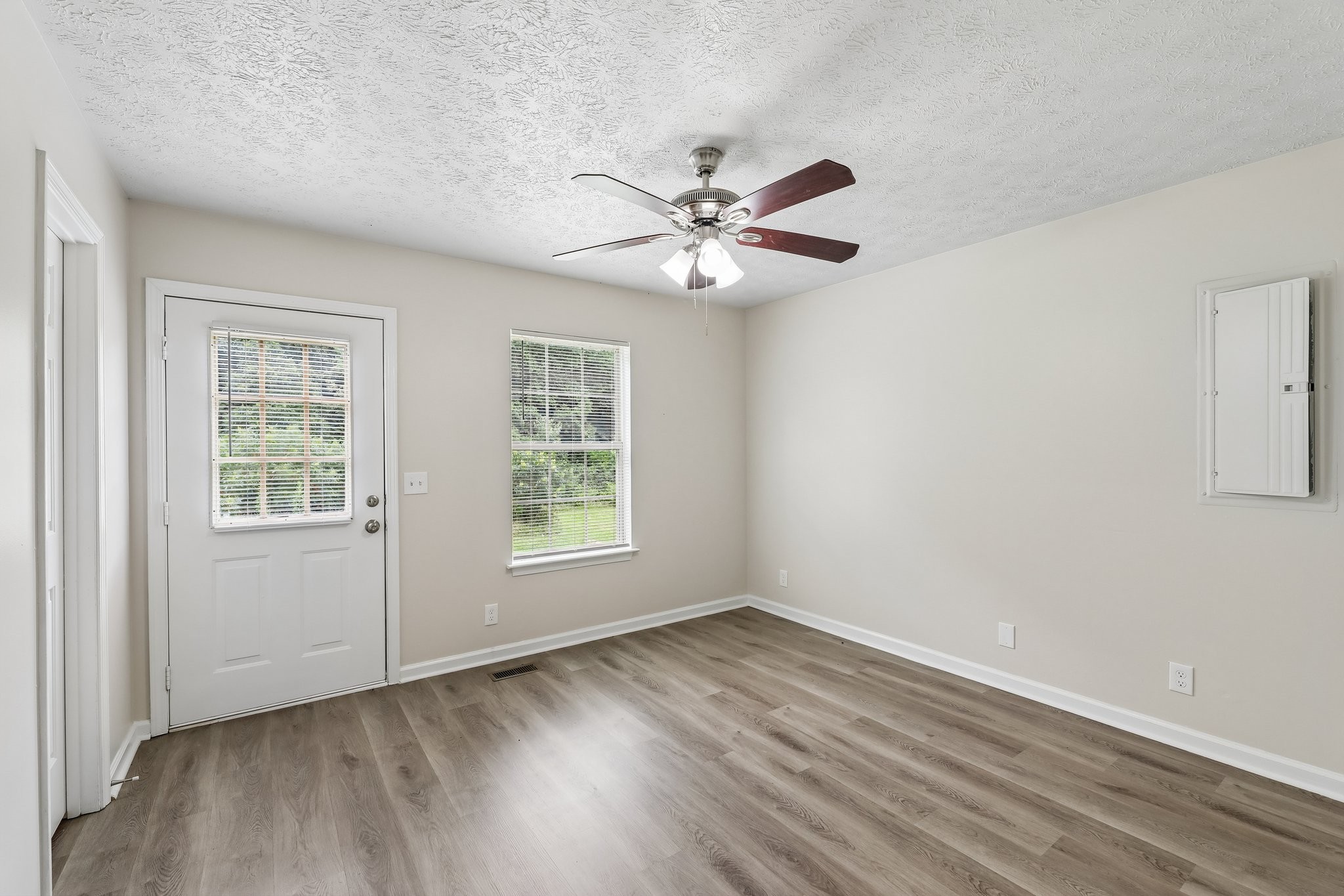 2607 Landrum Ct Property Photo 22