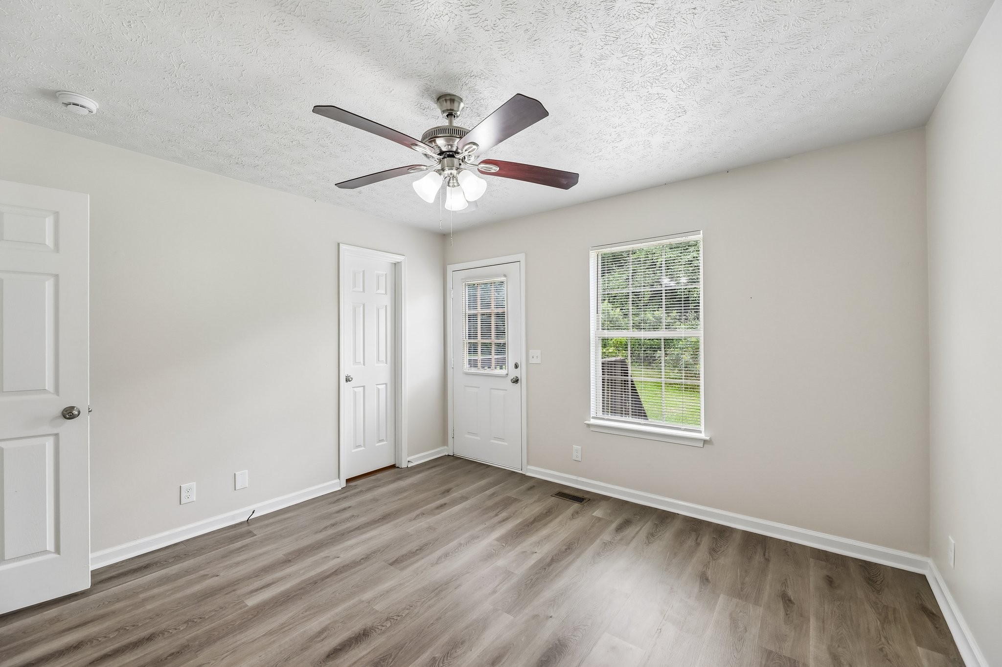 2607 Landrum Ct Property Photo 24