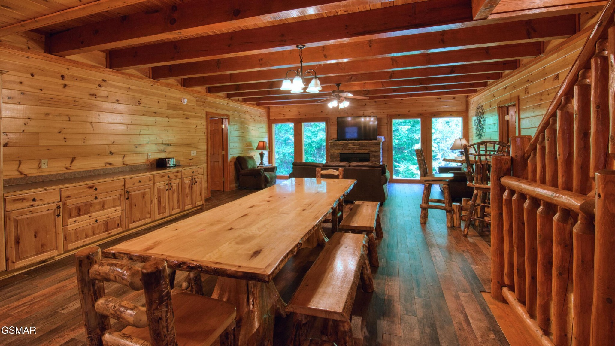 1124 Black Bear Cub Way Property Photo 4