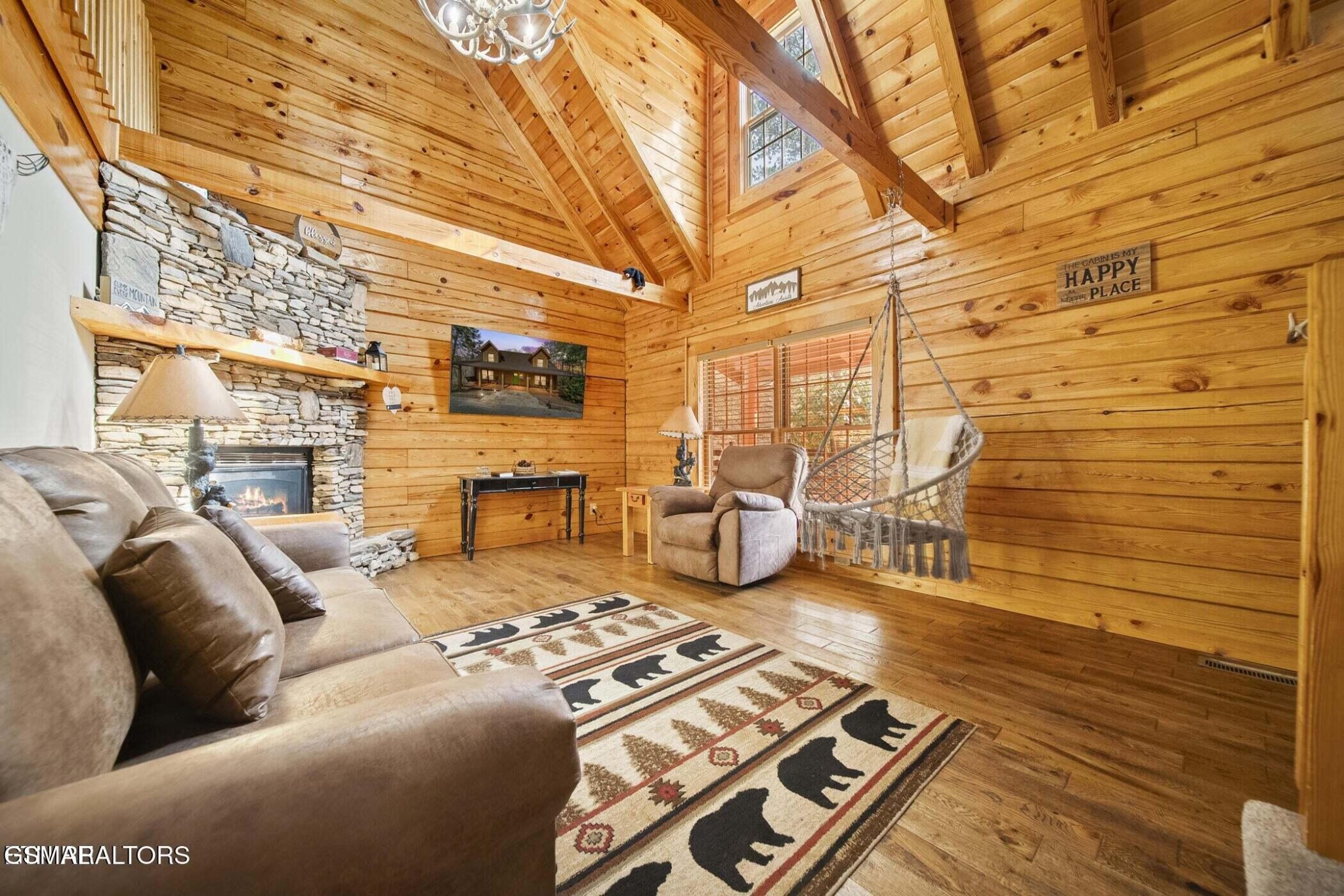 2023 Piney Overlook Lane Property Photo 5
