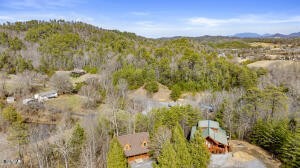 2023 Piney Overlook Lane Property Photo 13