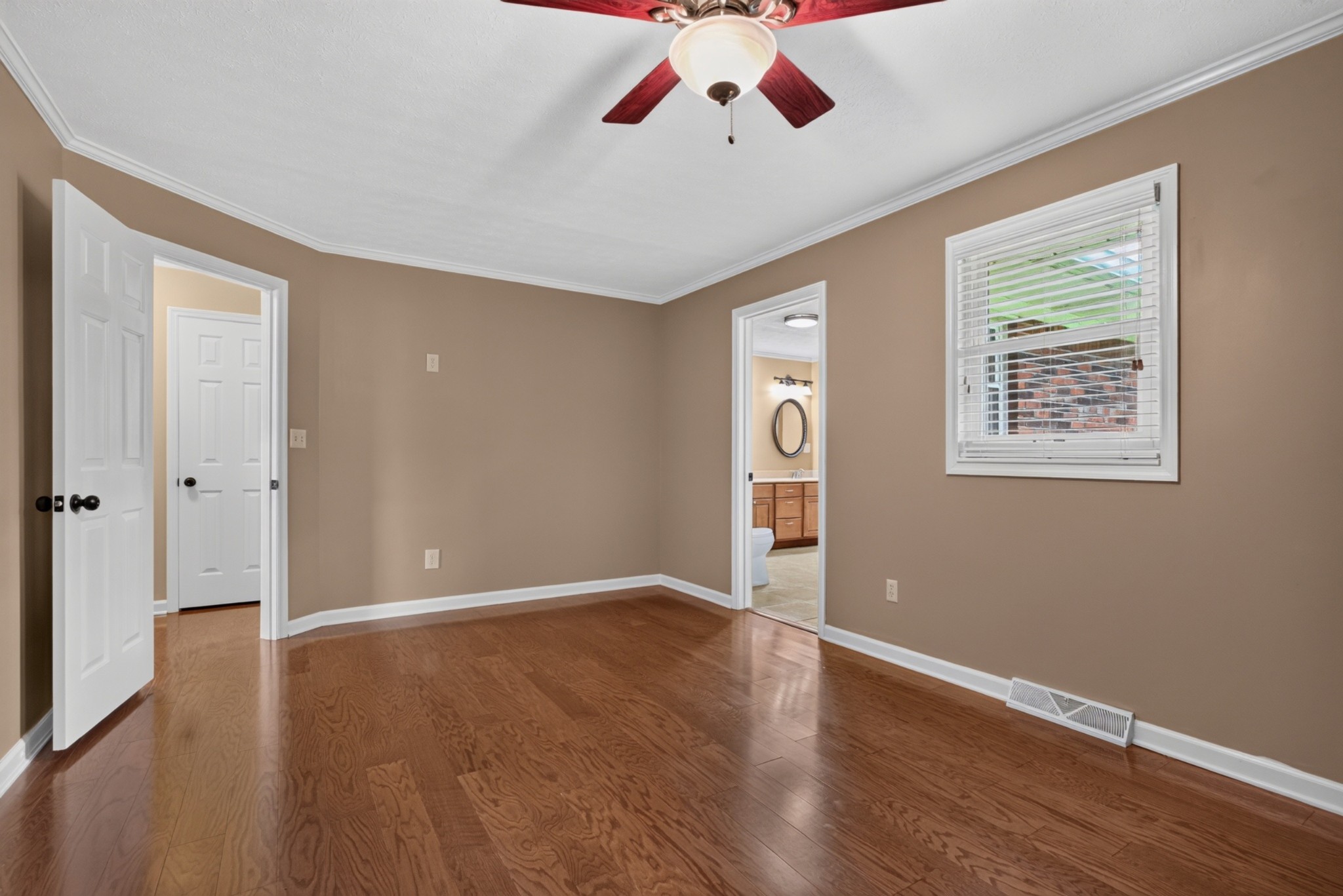 225 Westgate Dr Property Photo 46