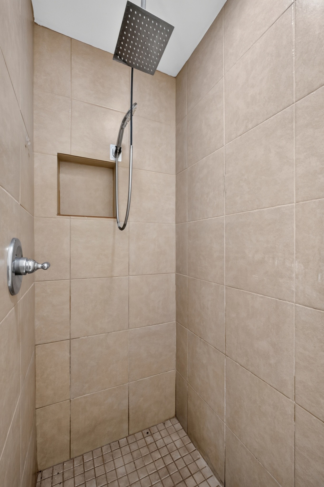 225 Westgate Dr Property Photo 58