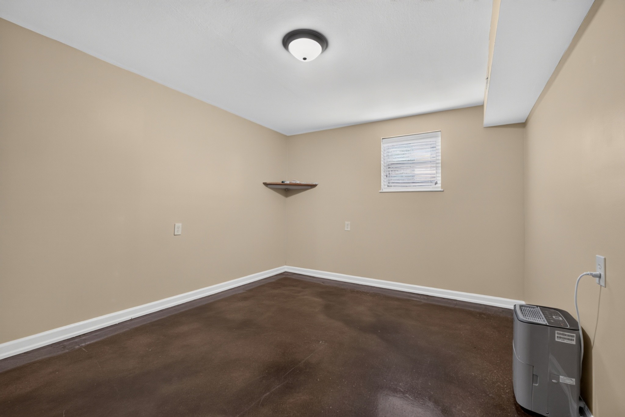 225 Westgate Dr Property Photo 59