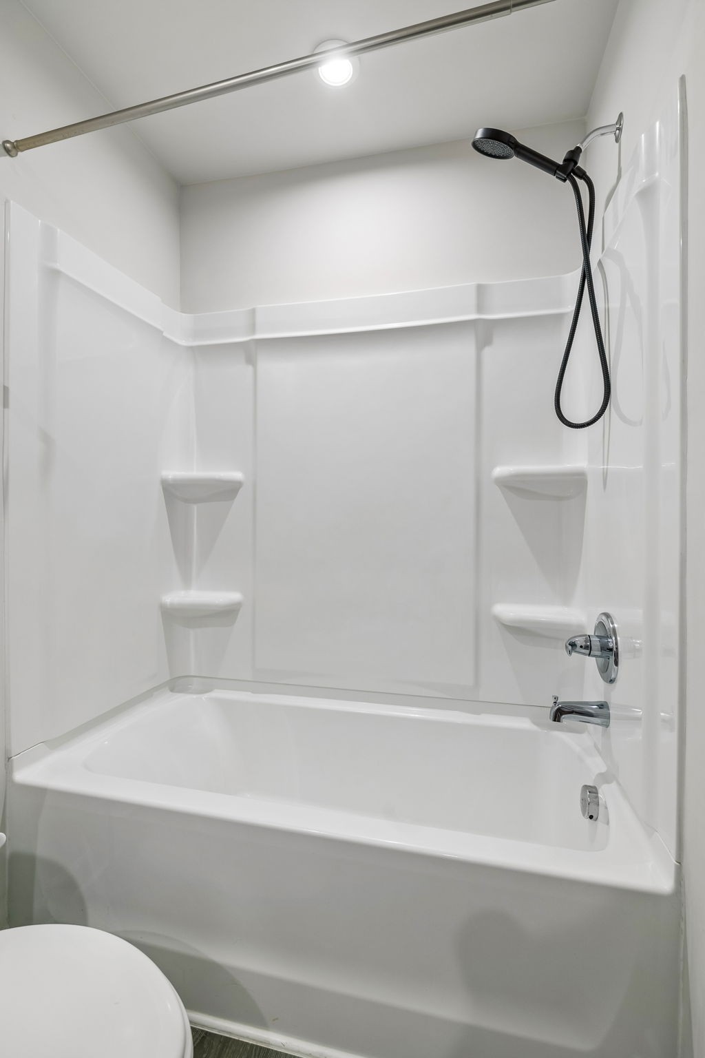 1612 Mountain Ash Ln Property Photo 16