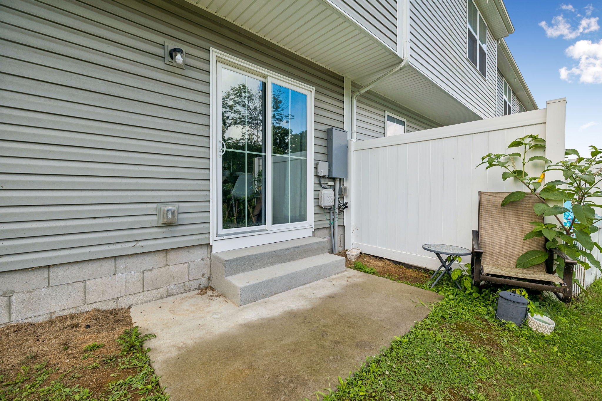 1612 Mountain Ash Ln Property Photo 21