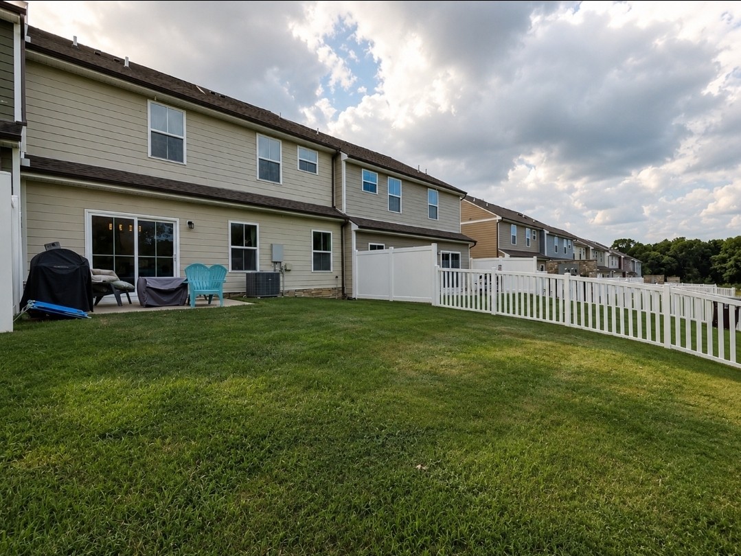 1466 Carderock Springs Dr Property Photo 12