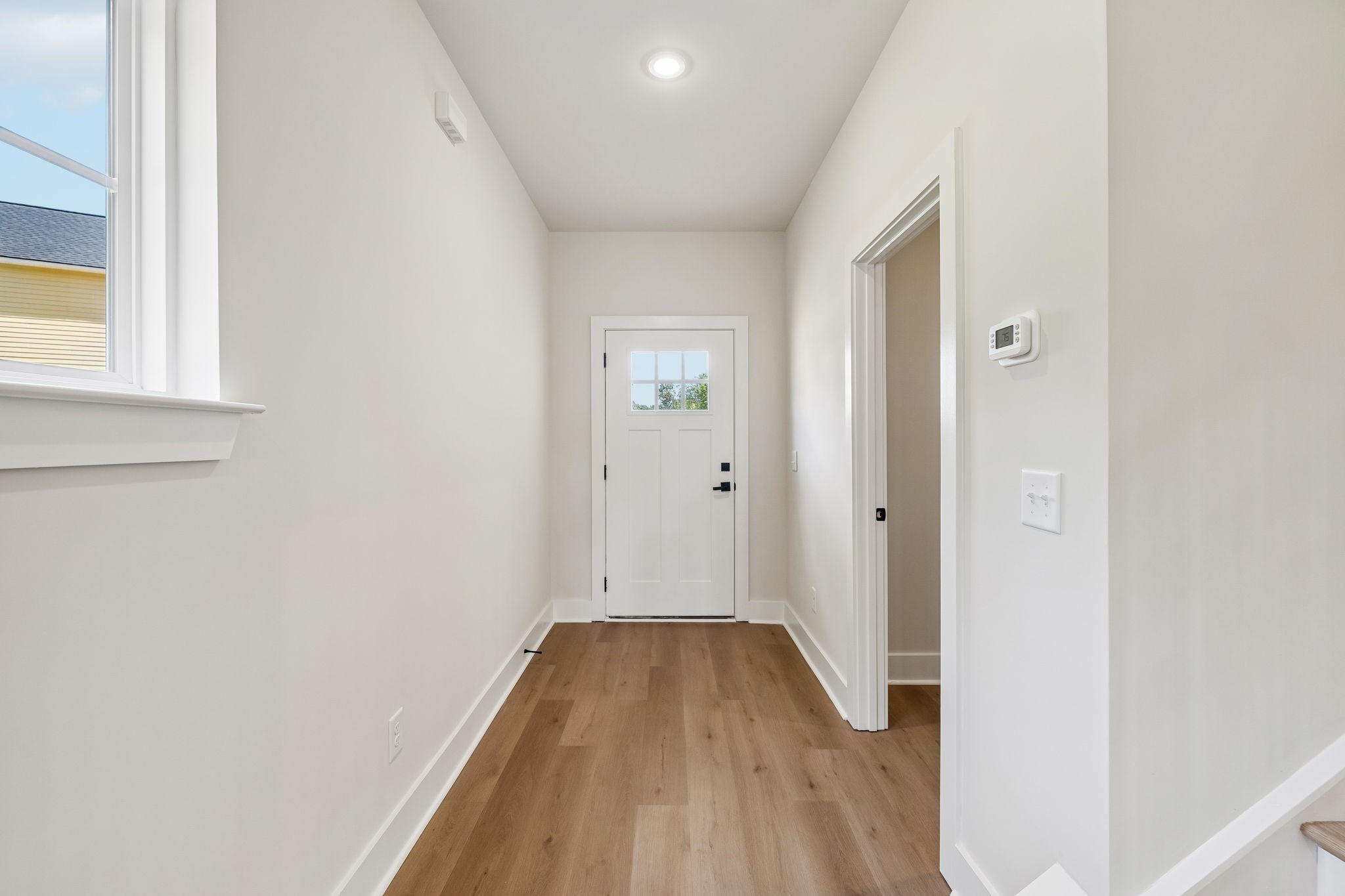 1052 Stagecoach Dr Property Photo 5