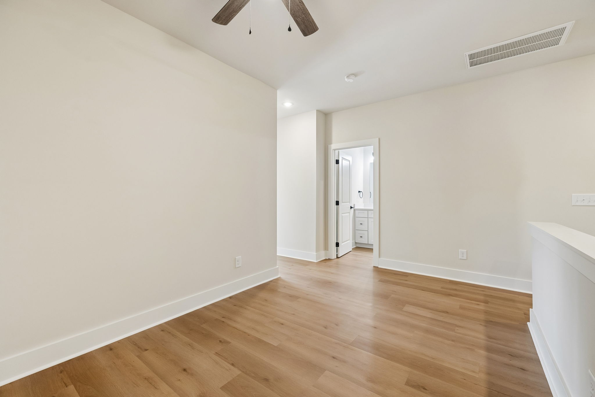 1052 Stagecoach Dr Property Photo 21