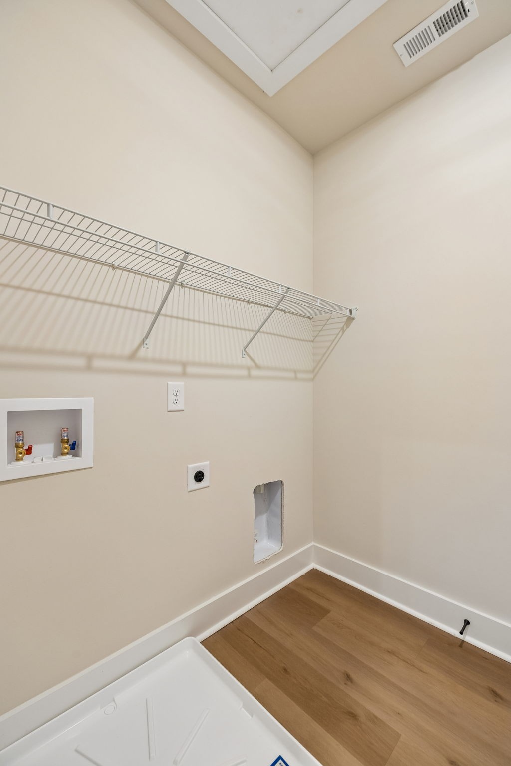 1052 Stagecoach Dr Property Photo 33