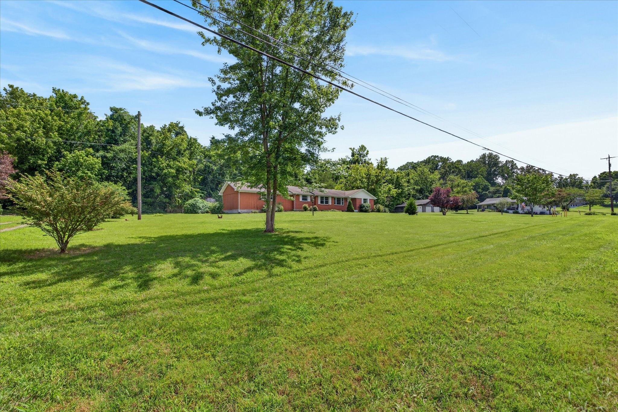 910 Highway 13 Property Photo 5