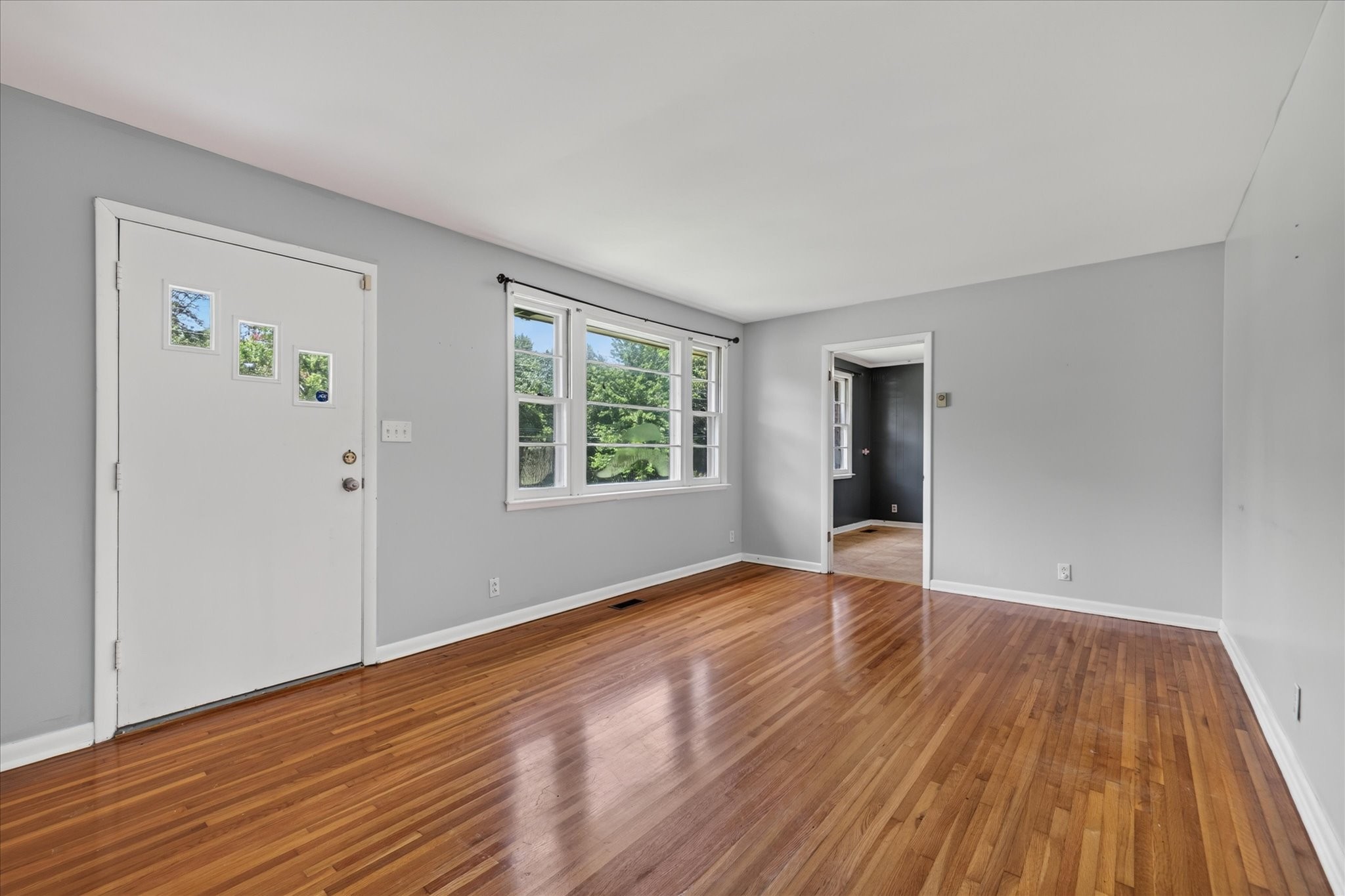 910 Highway 13 Property Photo 9