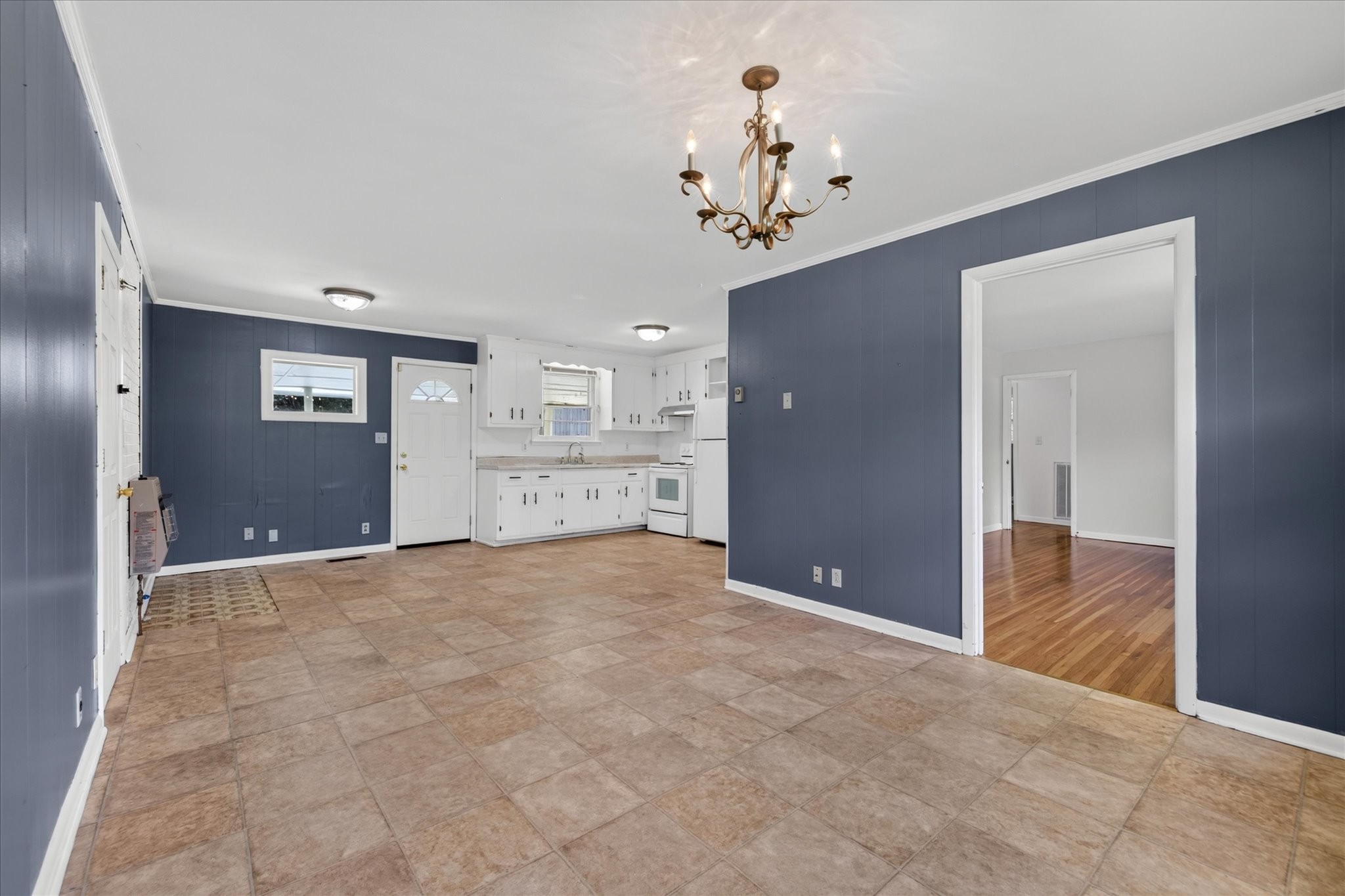 910 Highway 13 Property Photo 14