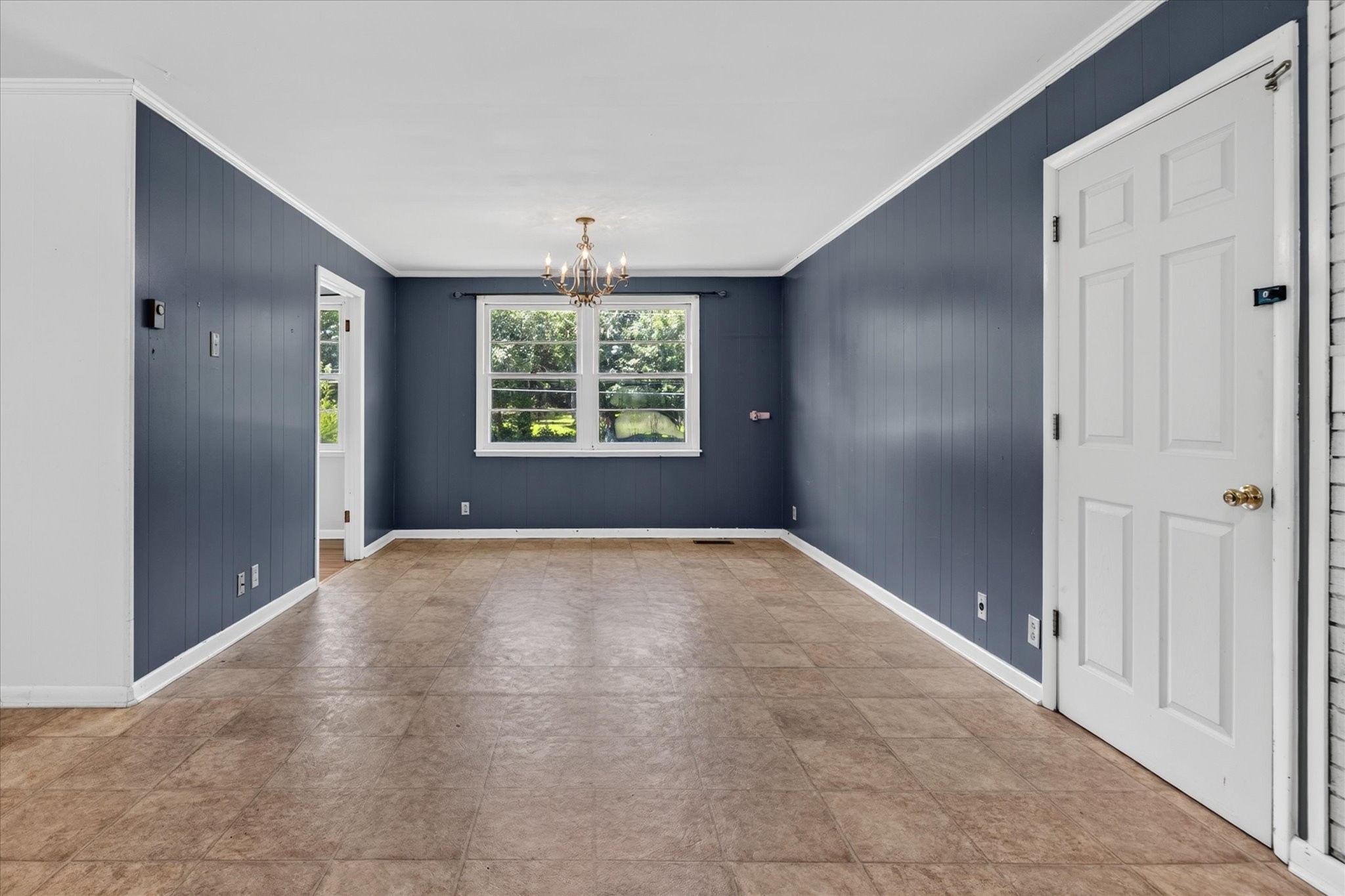 910 Highway 13 Property Photo 15