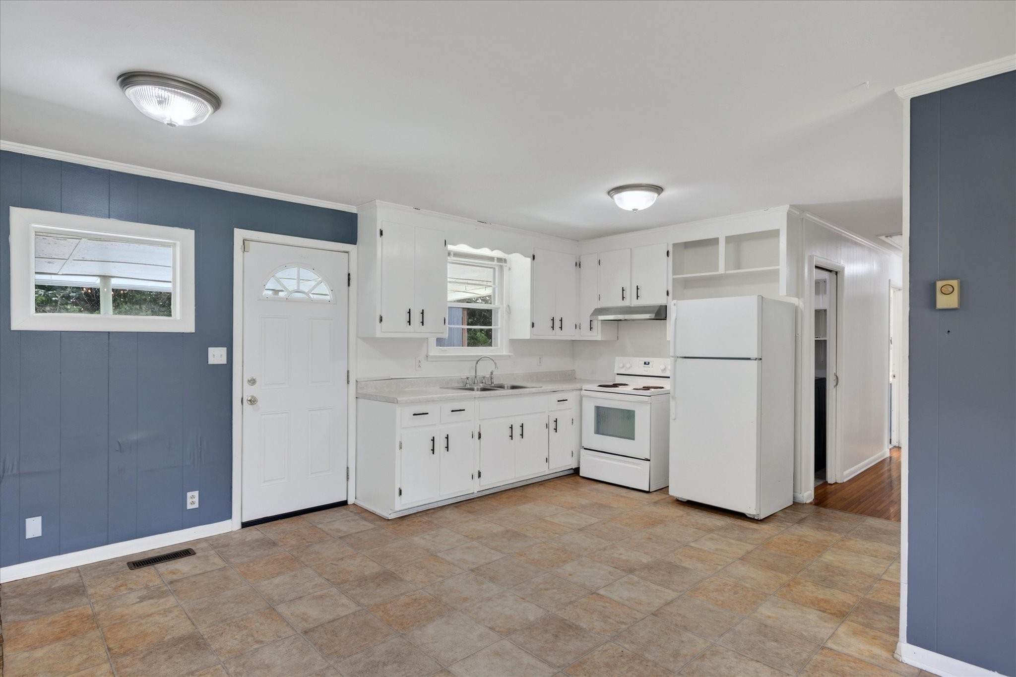 910 Highway 13 Property Photo 16