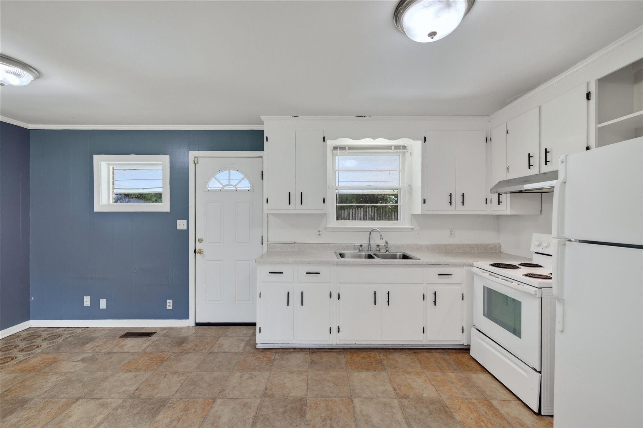 910 Highway 13 Property Photo 18