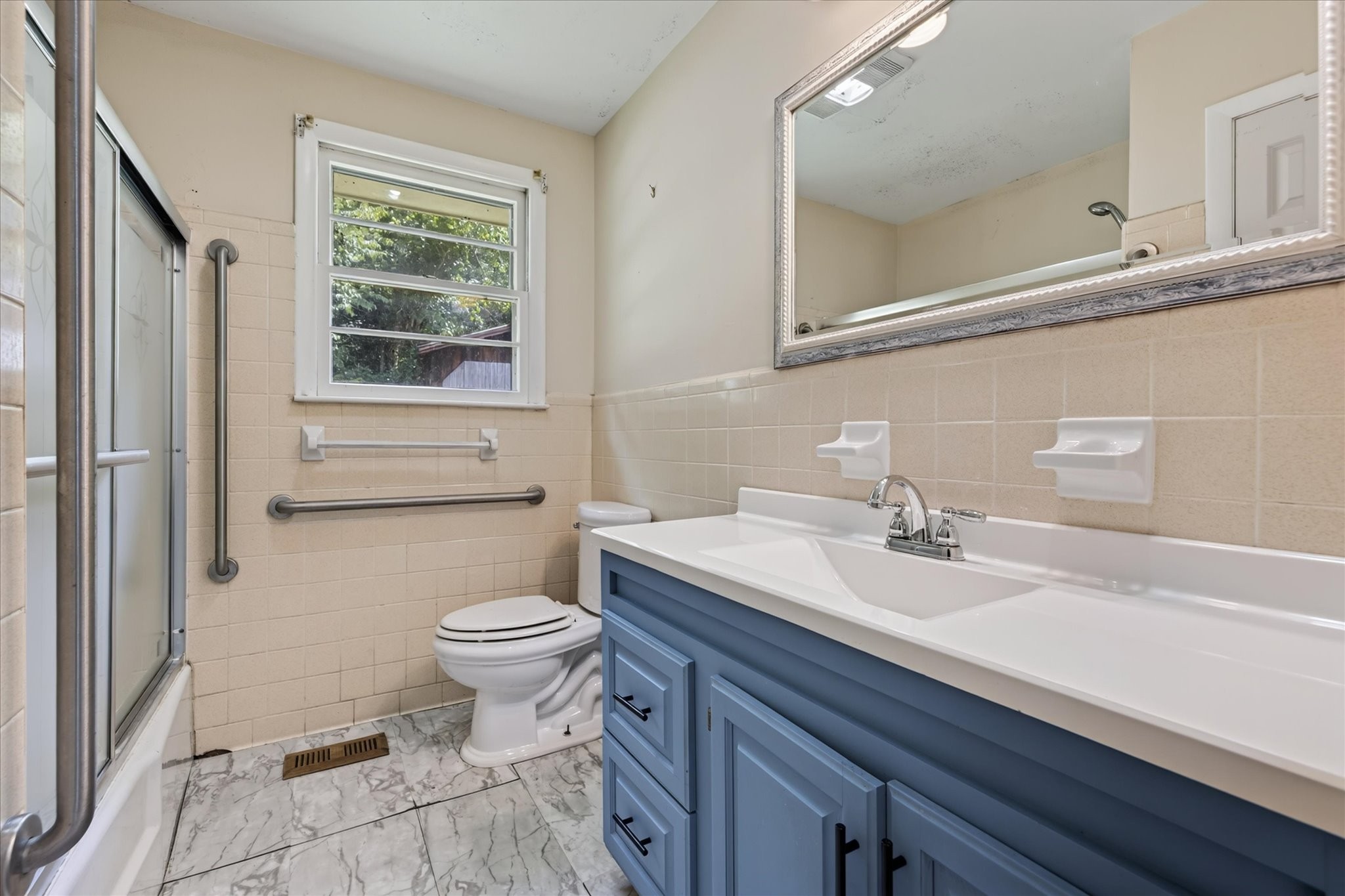910 Highway 13 Property Photo 28